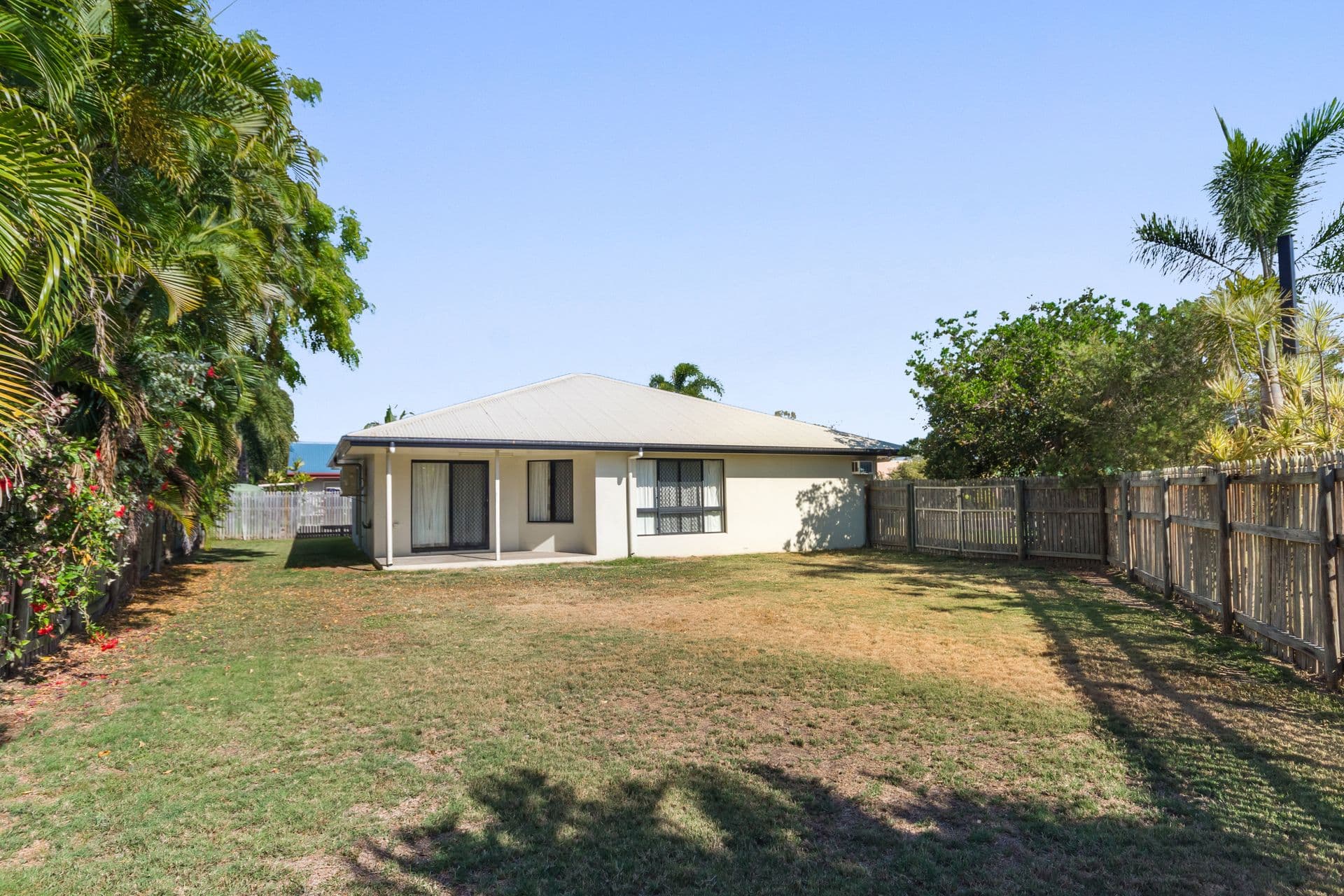 5 Gernika Court, Bushland Beach, QLD, 4818, Bushland Beach - Thumbnail 4