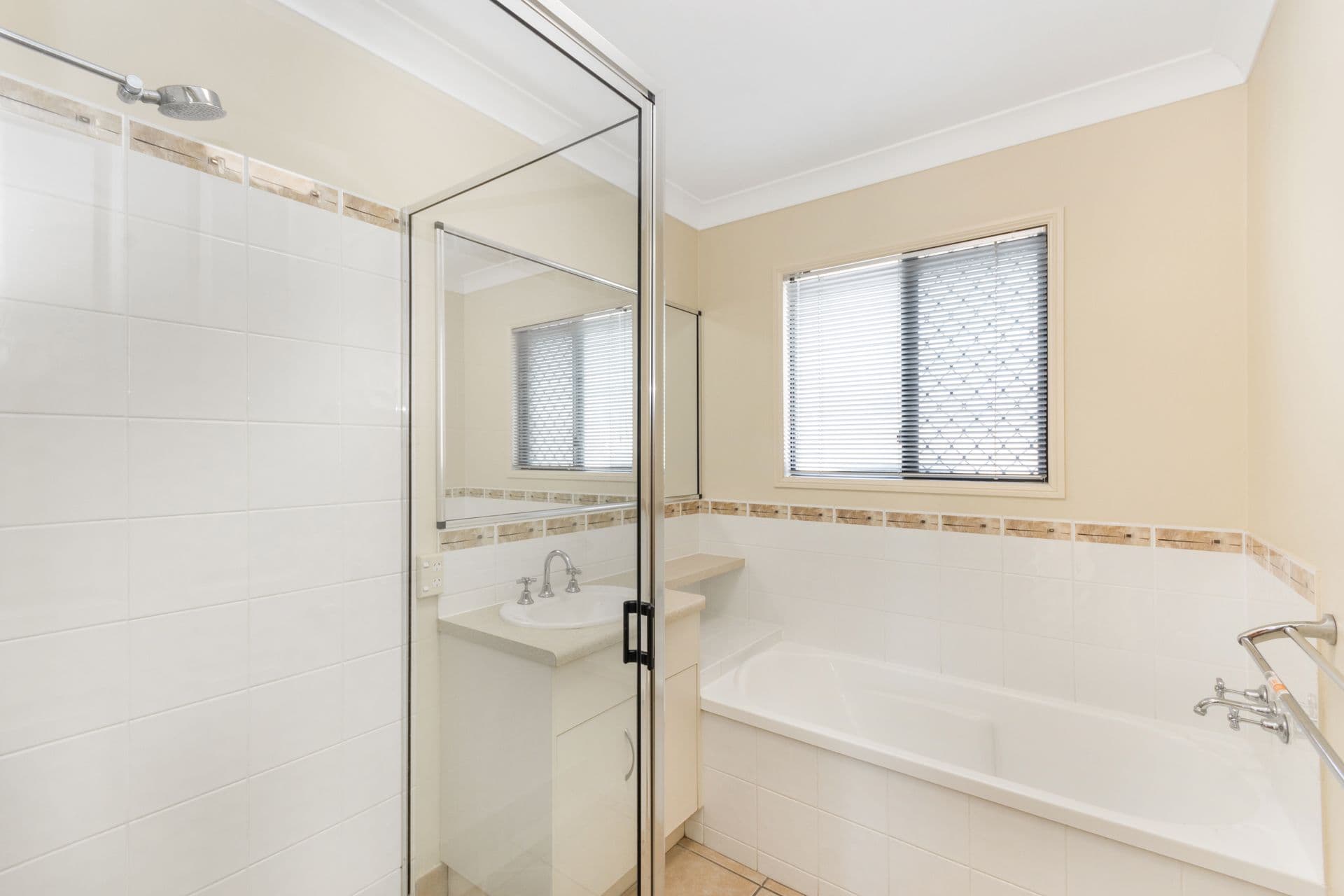 5 Gernika Court, Bushland Beach, QLD, 4818, Bushland Beach - Thumbnail 5