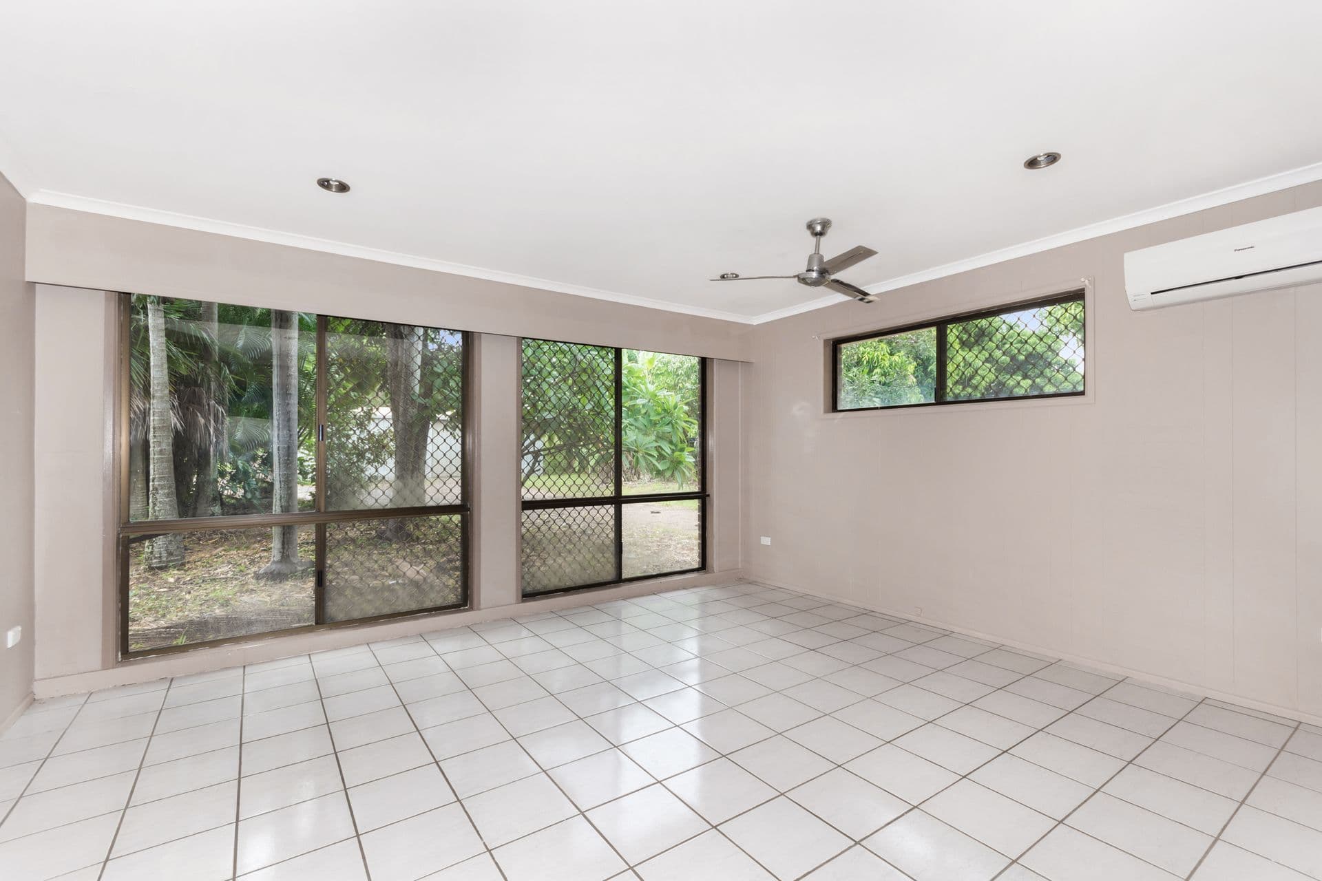 124 Toolakea Beach Road, Bluewater, QLD, 4818, Bluewater - Thumbnail 5