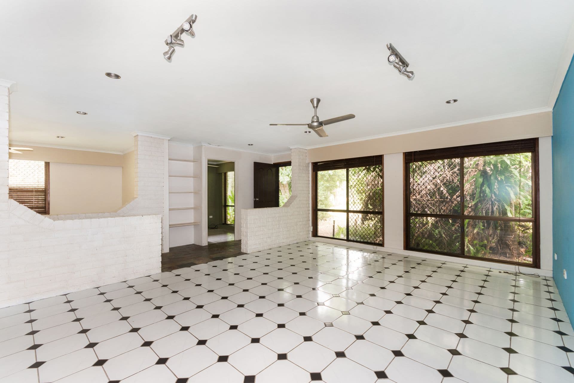 124 Toolakea Beach Road, Bluewater, QLD, 4818, Bluewater - Thumbnail 4
