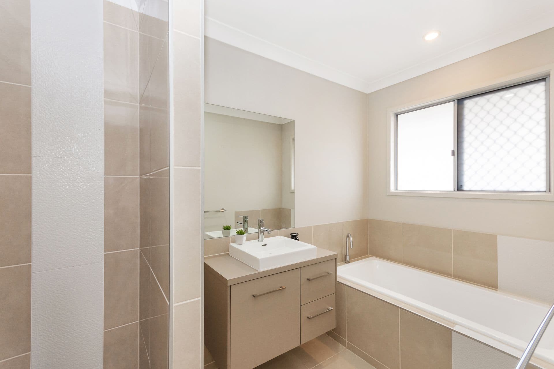 40 Tasman Circuit, Burdell, QLD, 4818, Burdell - Thumbnail 7