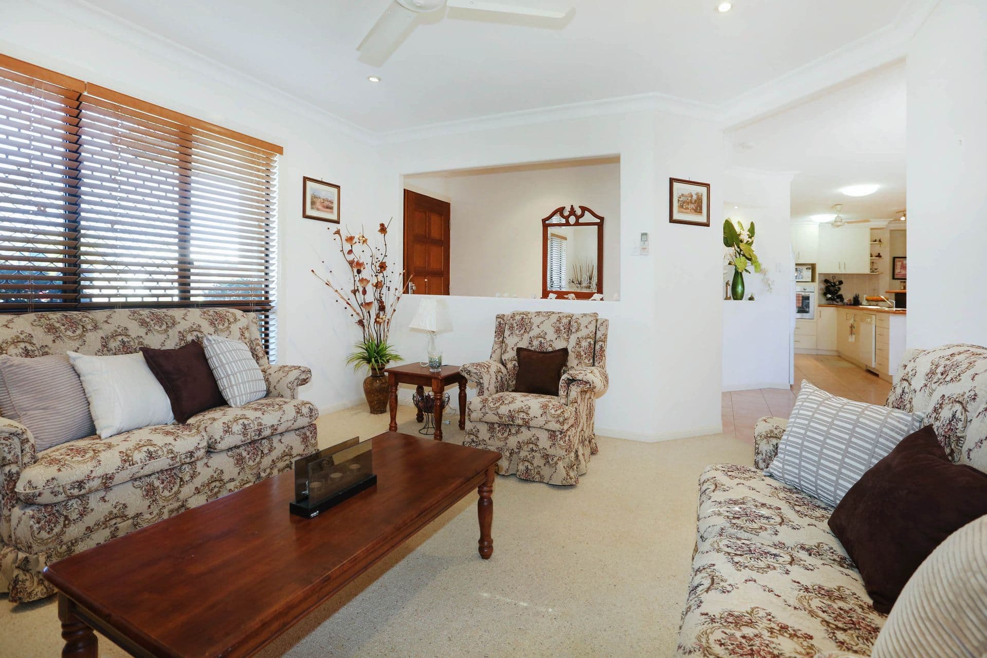 12 Squires Crescent, Kirwan, QLD, 4817, Kirwan - Thumbnail 2