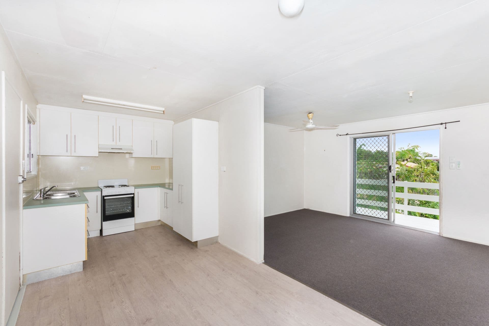 6 Glenrock Drive, Rasmussen, QLD, 4815, Rasmussen - Thumbnail 2
