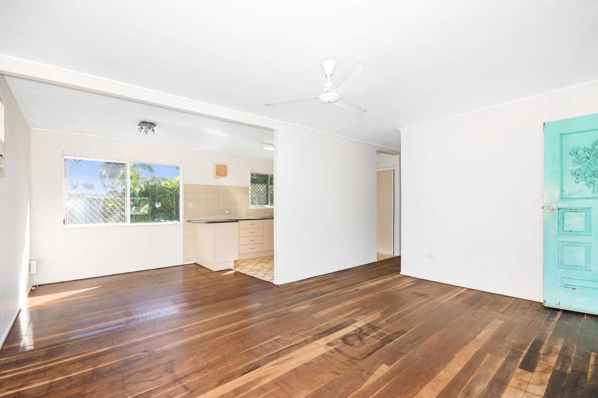 10 Valencia Street, Kirwan, QLD, 4817, Kirwan - Thumbnail 3