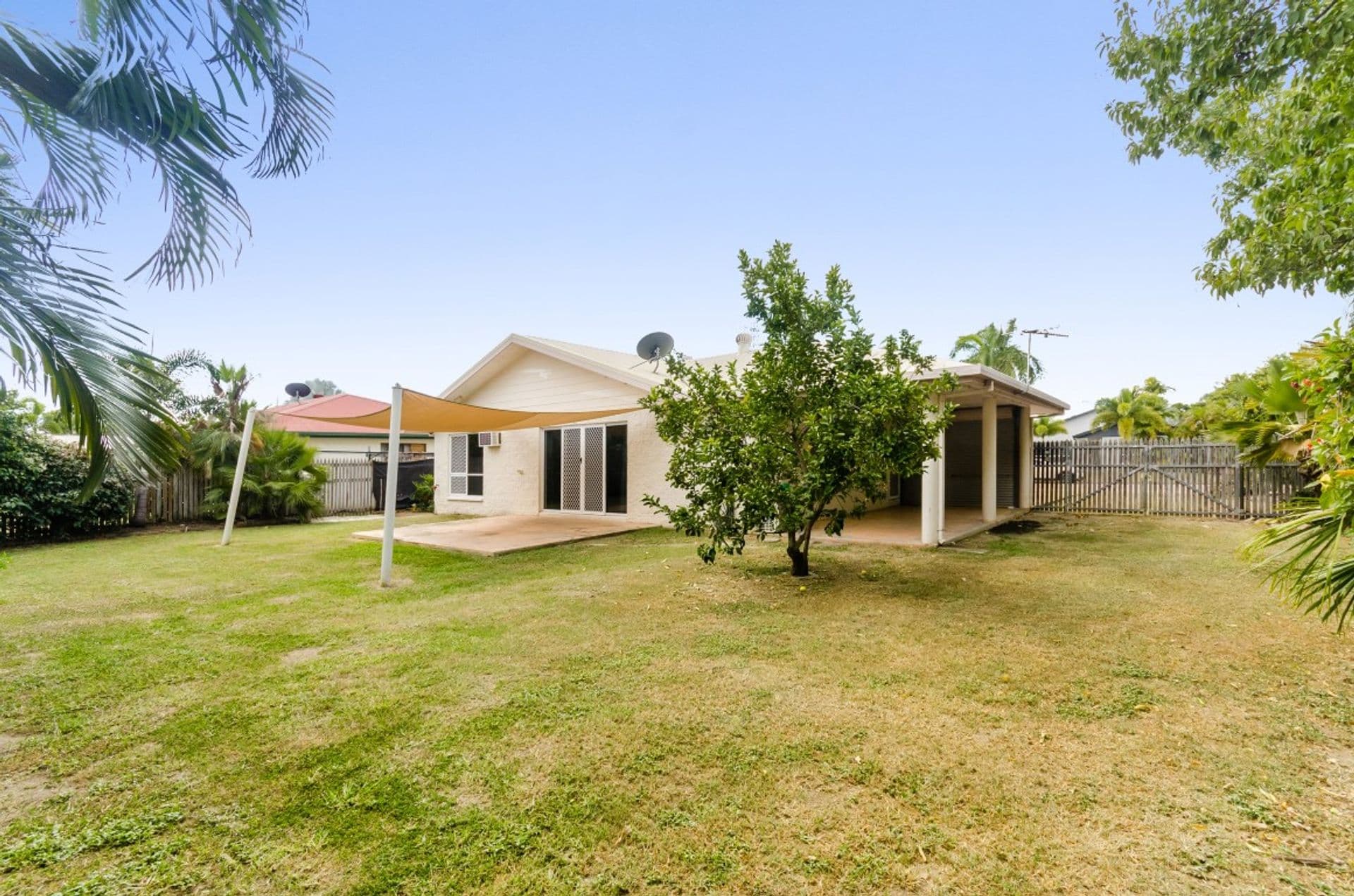 24 Martello Drive, Kirwan, QLD, 4817, Kirwan - Thumbnail 4