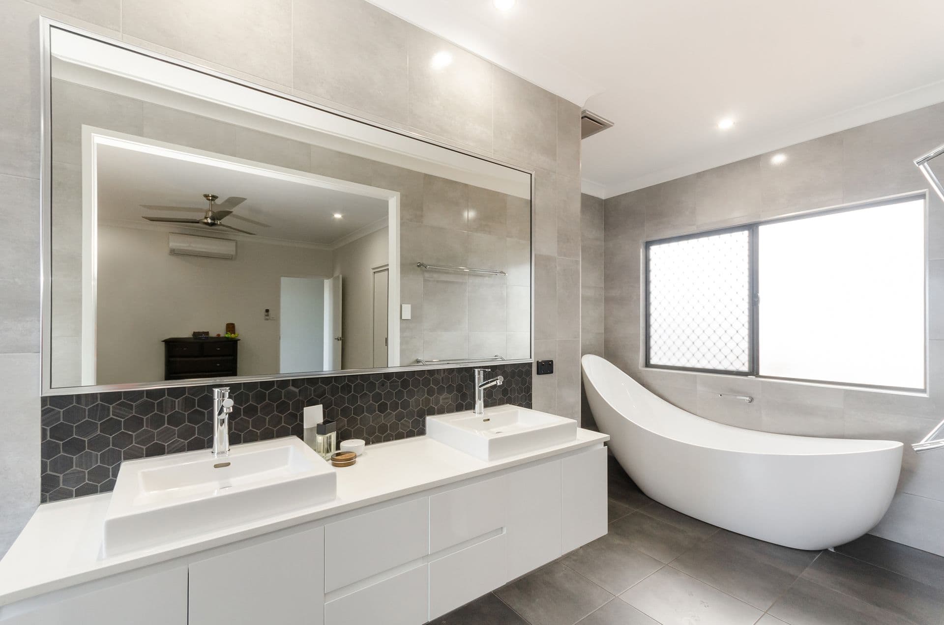 11 Friday Avenue, Burdell, QLD, 4818, Burdell - Thumbnail 3
