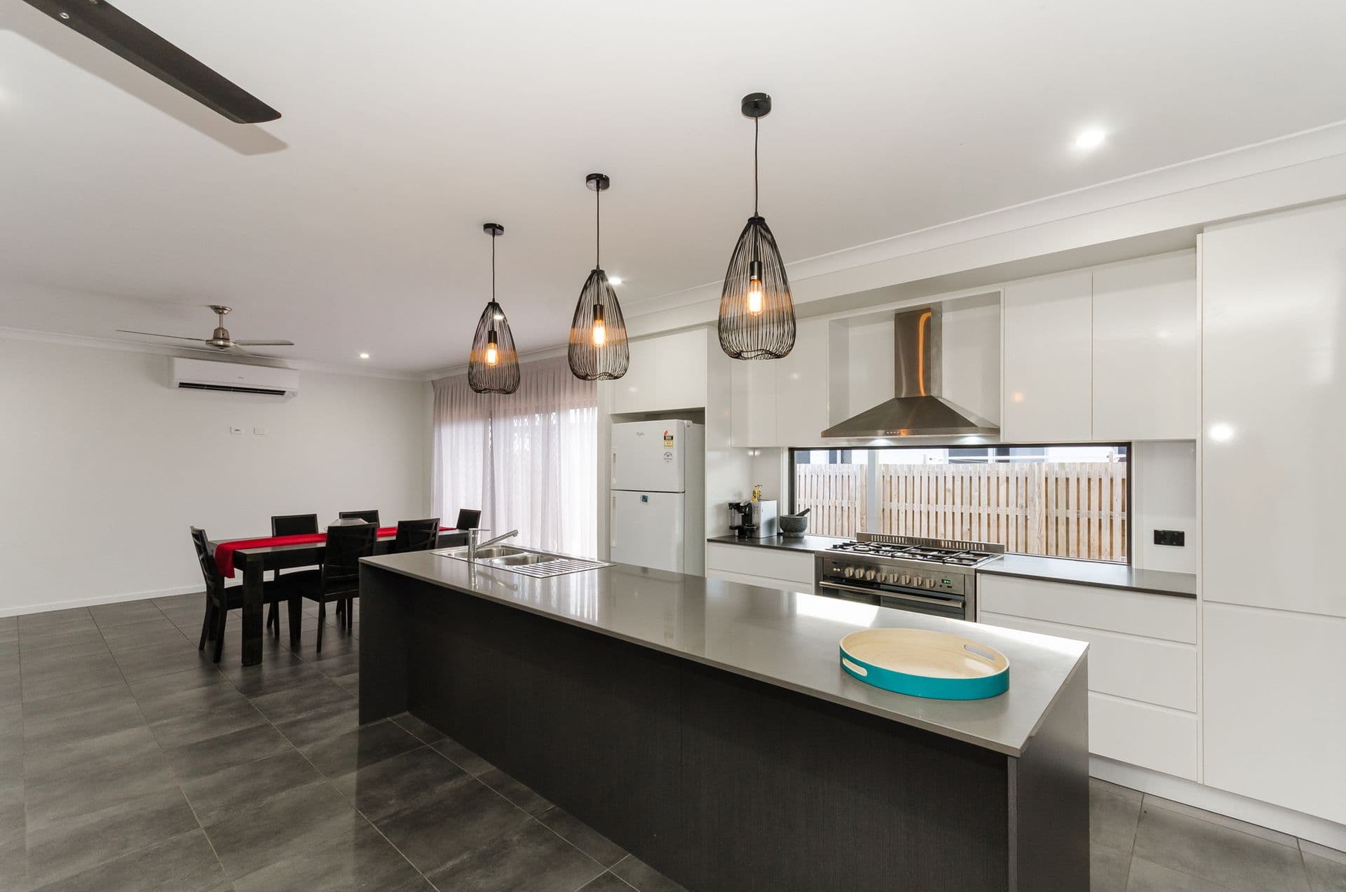 11 Friday Avenue, Burdell, QLD, 4818, Burdell - Thumbnail 2