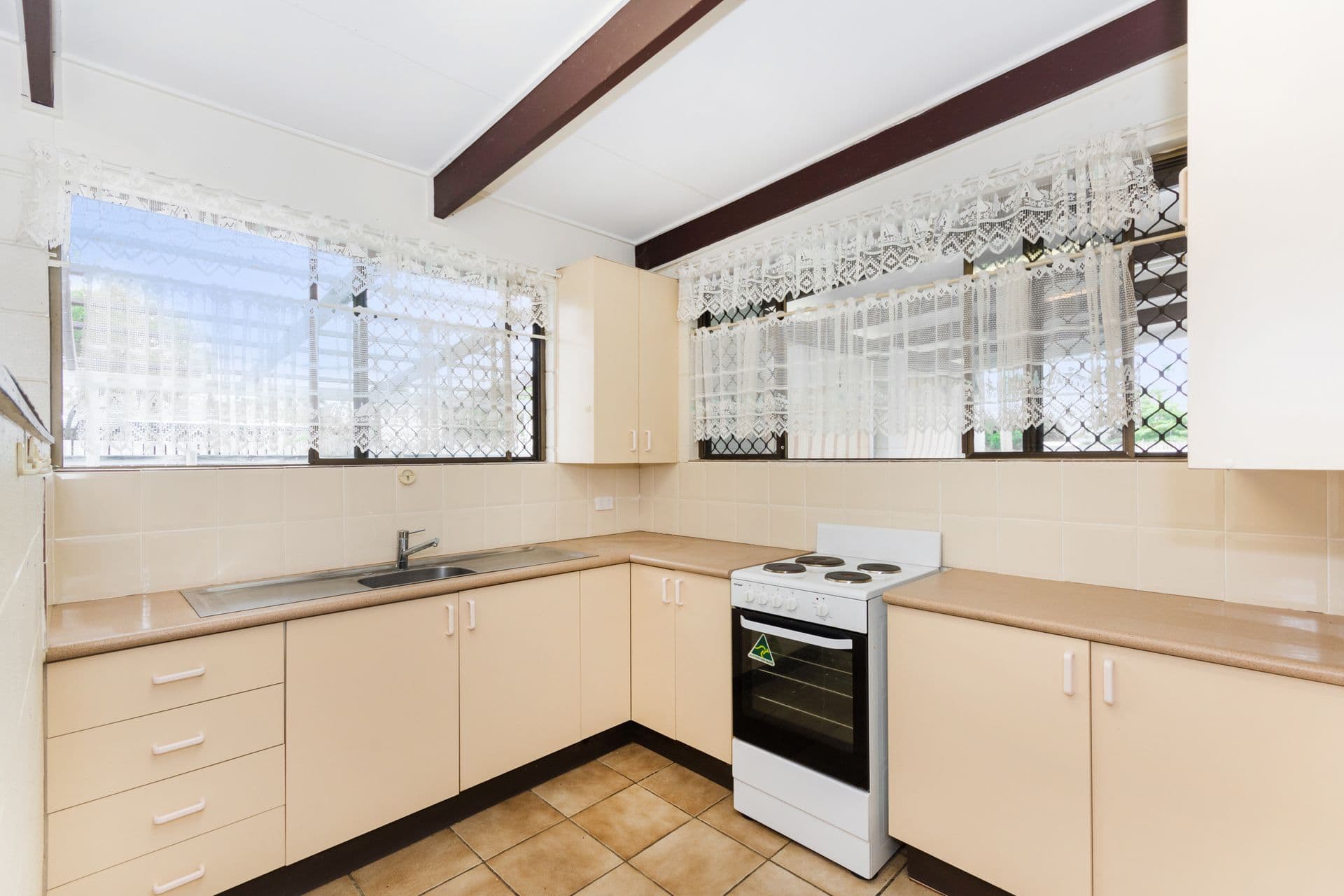 1 Rita Court, Kelso, QLD, 4815, Kelso - Thumbnail 2
