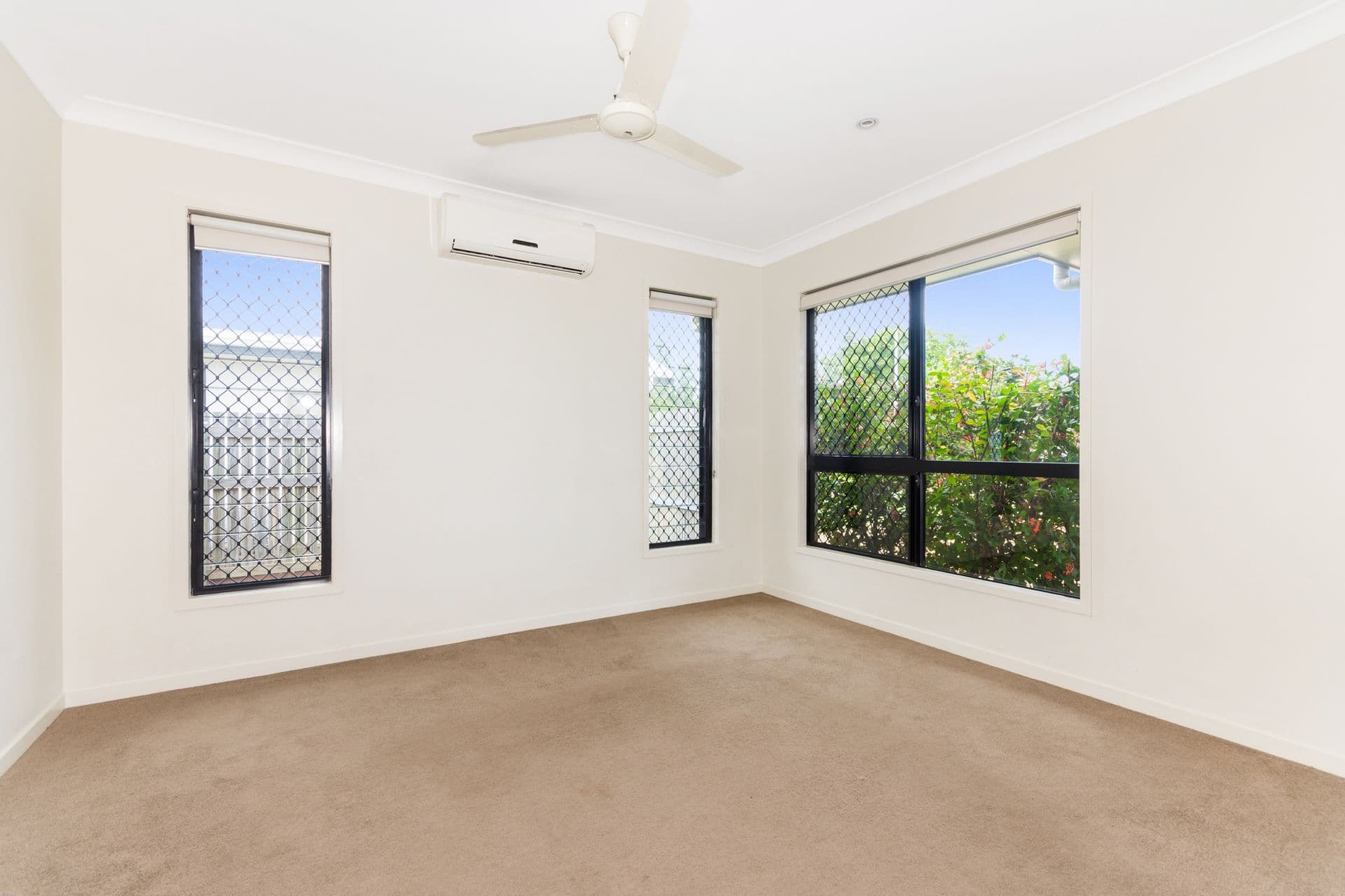 19 Garrison Court, Mount Louisa, QLD, 4814, Mount Louisa - Thumbnail 3