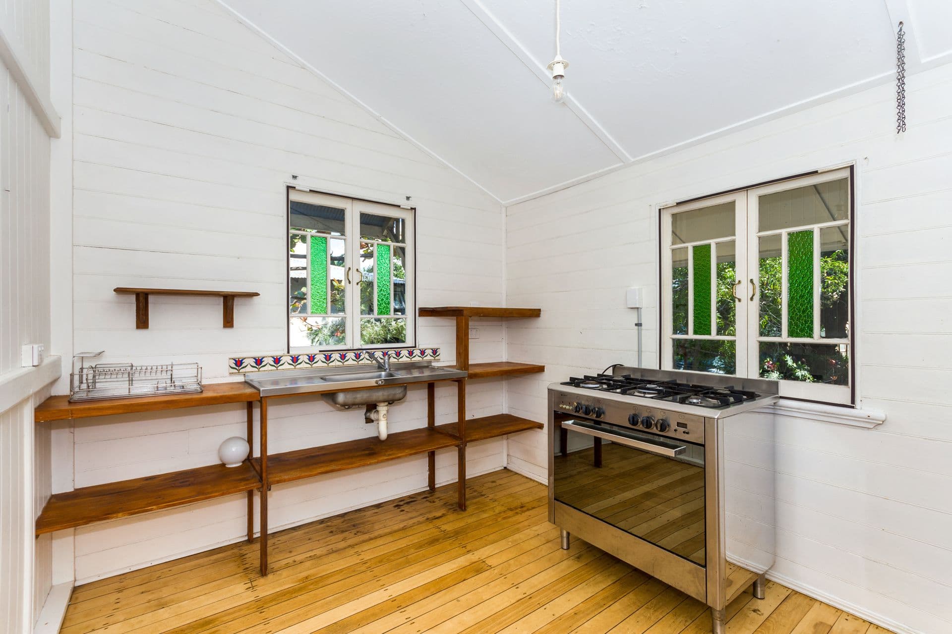 33 Seventh Street, Railway Estate, QLD, 4810, Railway Estate - Thumbnail 2