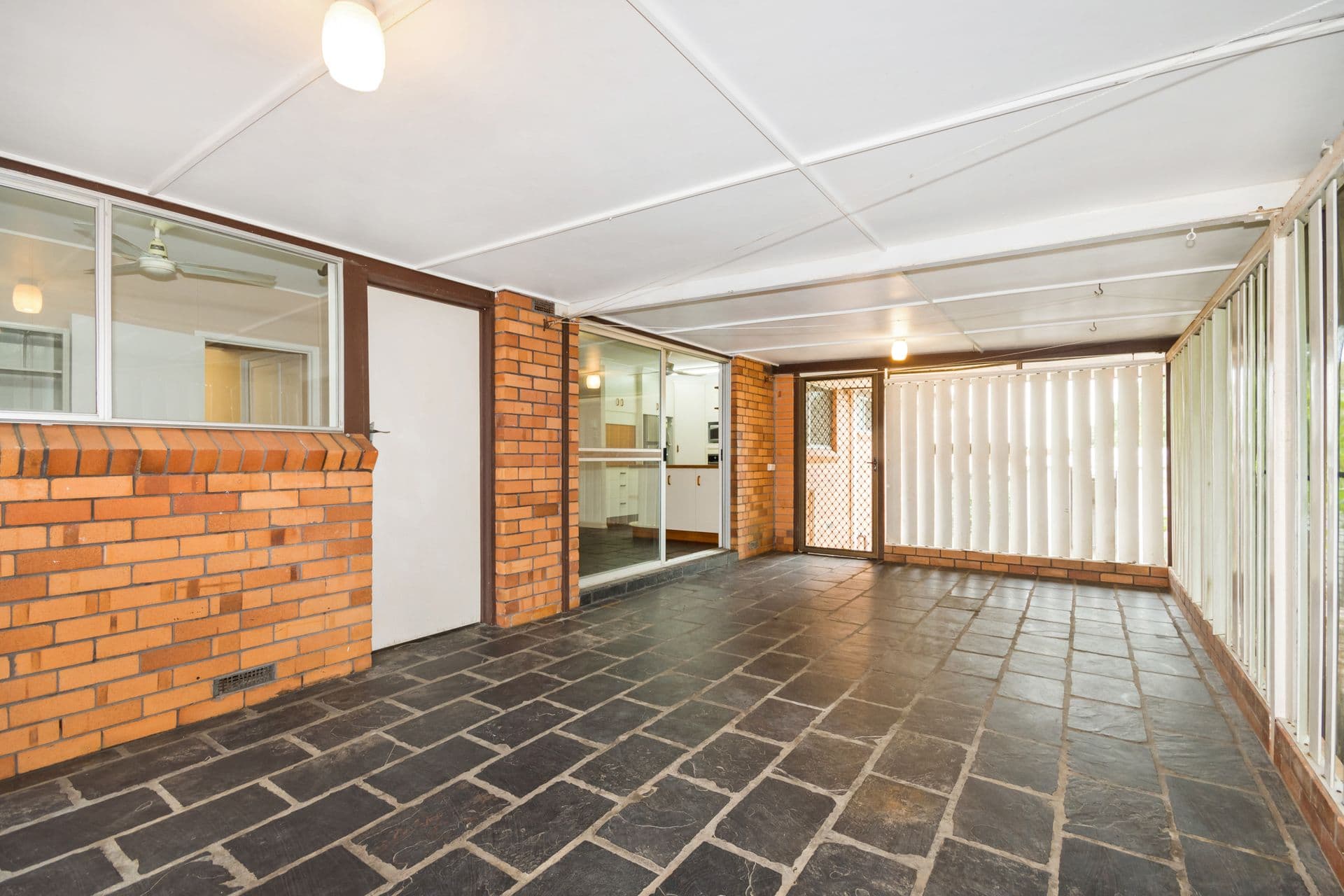 42 Wright Street, Wulguru, QLD, 4811, Wulguru - Thumbnail 4