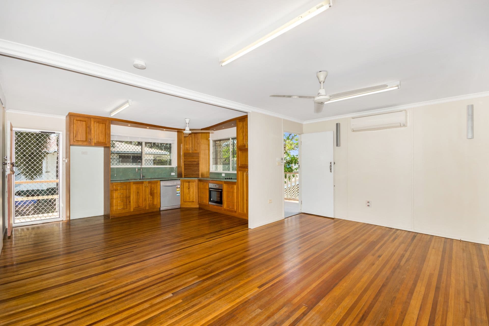 23 Cuthbert Crescent, Vincent, QLD, 4814, Vincent - Thumbnail 2