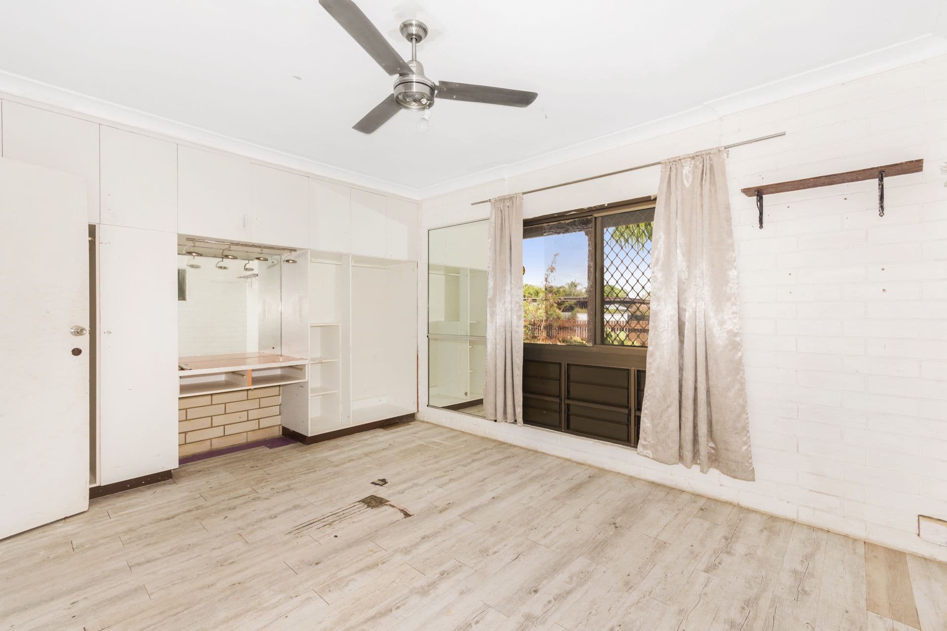 8 Buunong Avenue, Kelso, QLD, 4815, Kelso - Thumbnail 6