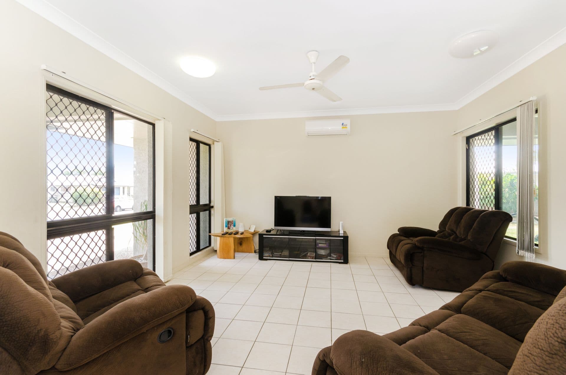 3 Daytona Drive, Kirwan, QLD, 4817, Kirwan - Thumbnail 2