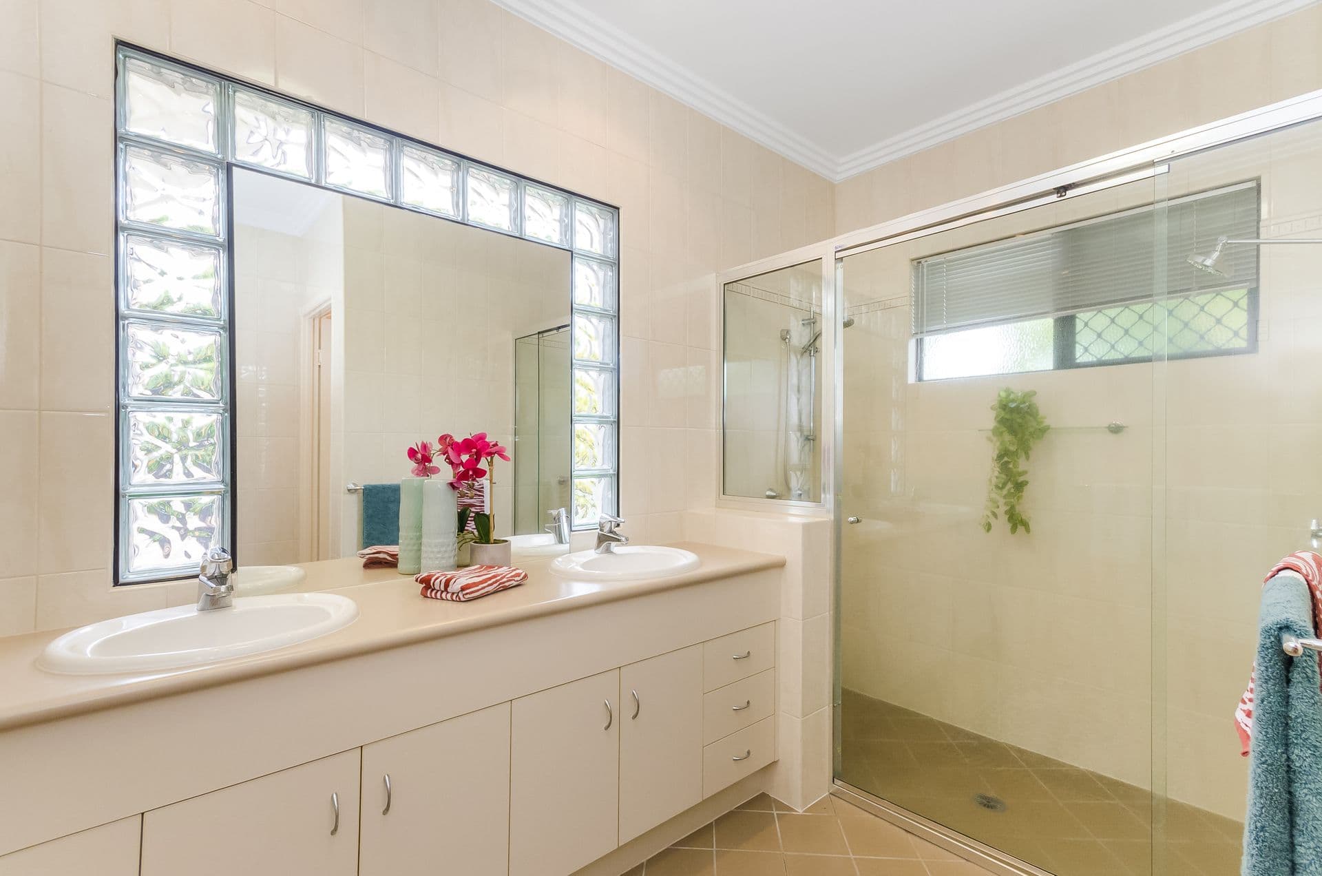 4 Teatree Court, Mount Louisa, QLD, 4814, Mount Louisa - Thumbnail 6