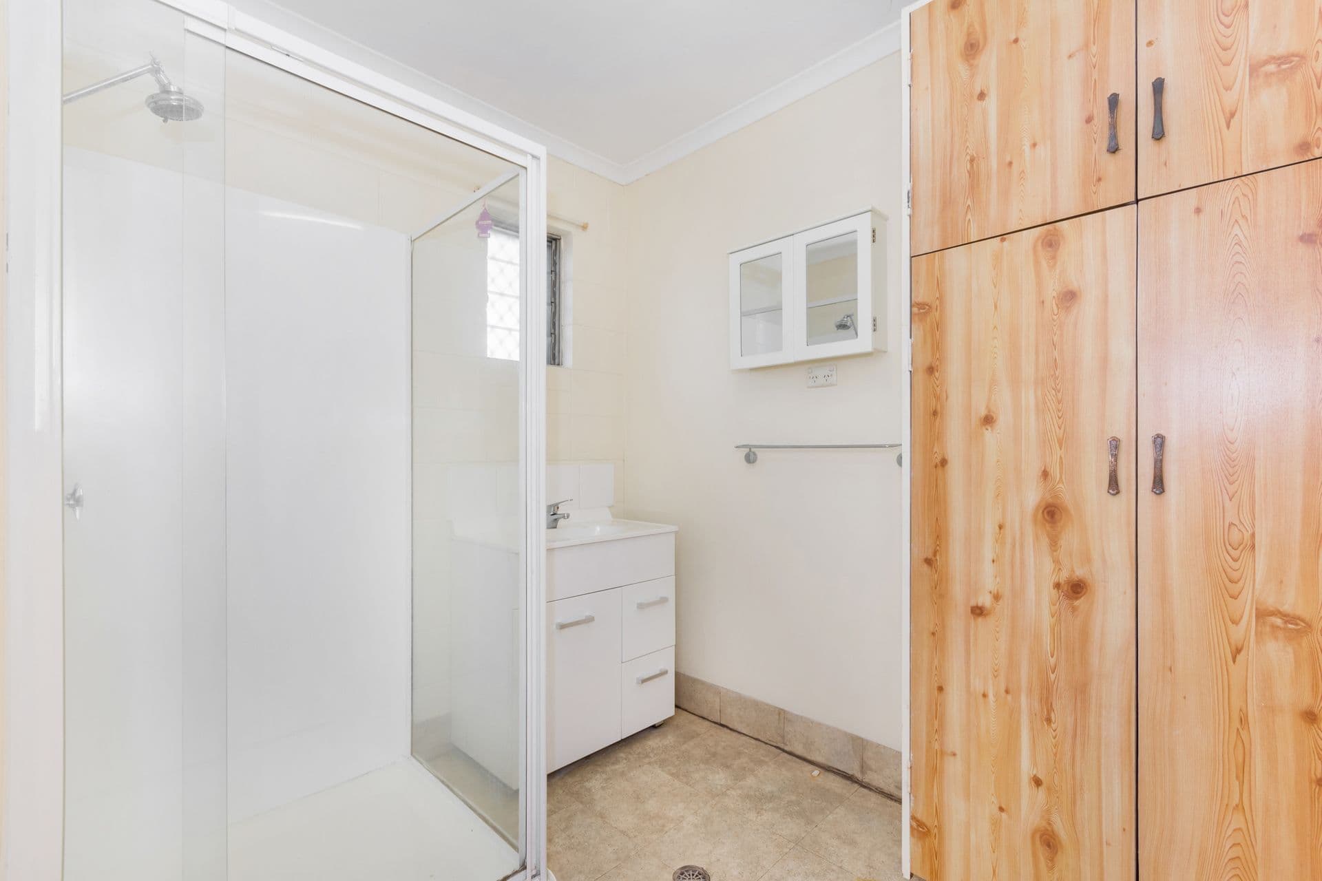 458 Dalrymple Road, Kirwan, QLD, 4817, Kirwan - Thumbnail 3