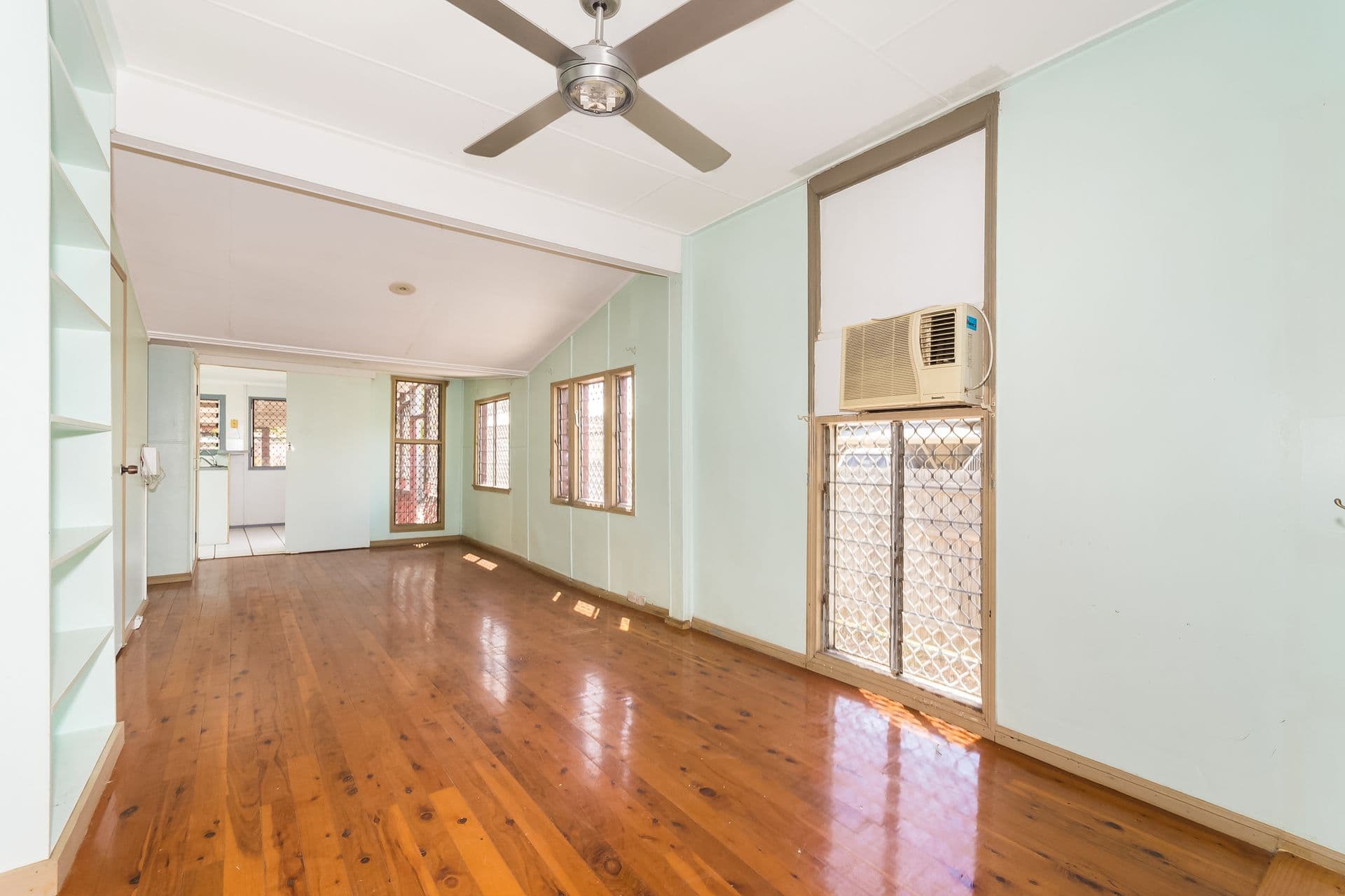1 Piccadilly Street, Hyde Park, QLD, 4812, Hyde Park - Thumbnail 2
