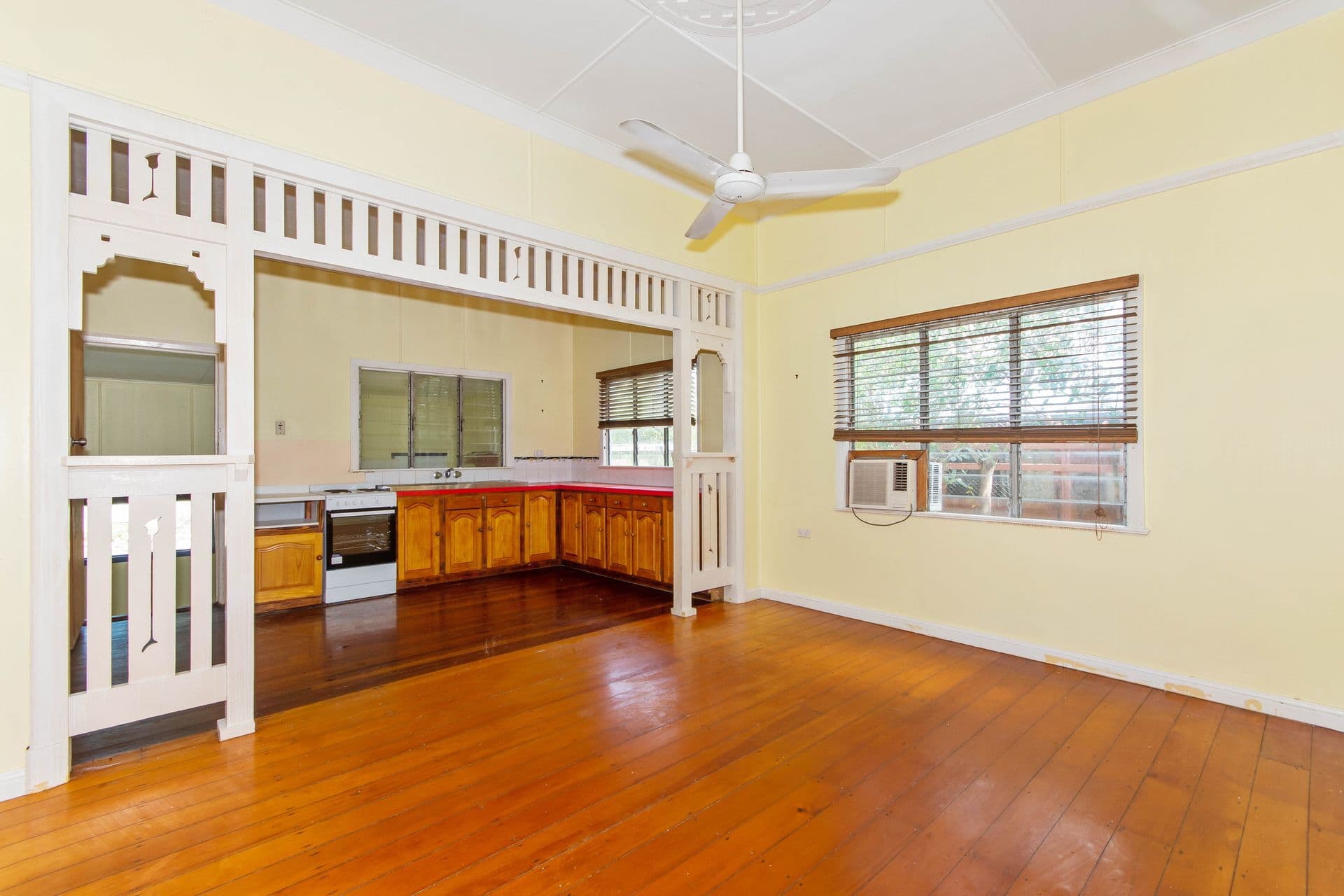 1447 Riverway Drive, Kelso, QLD, 4815, Kelso - Thumbnail 2