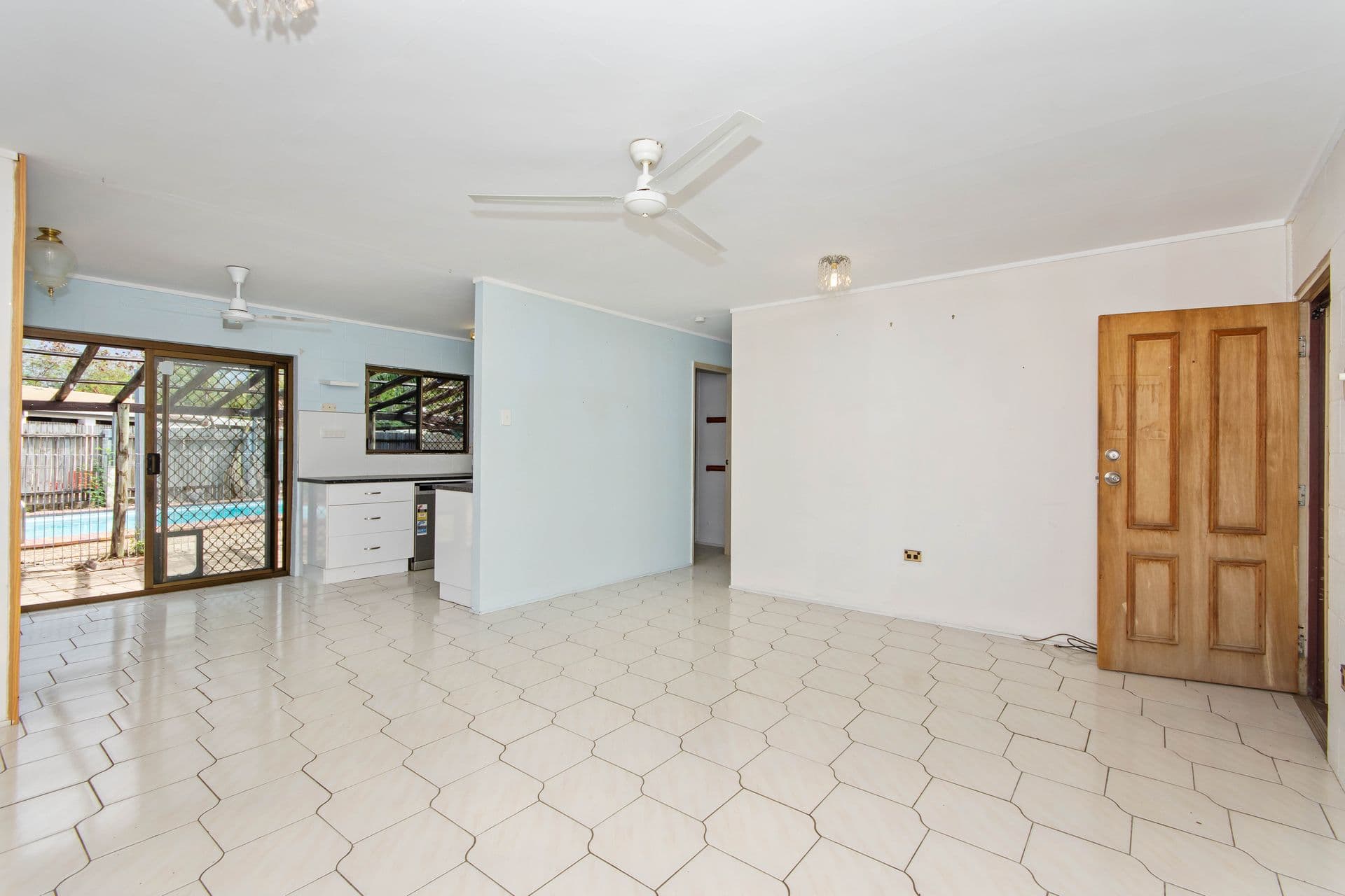 6 Munbilla Drive, Kelso, QLD, 4815, Kelso - Thumbnail 3