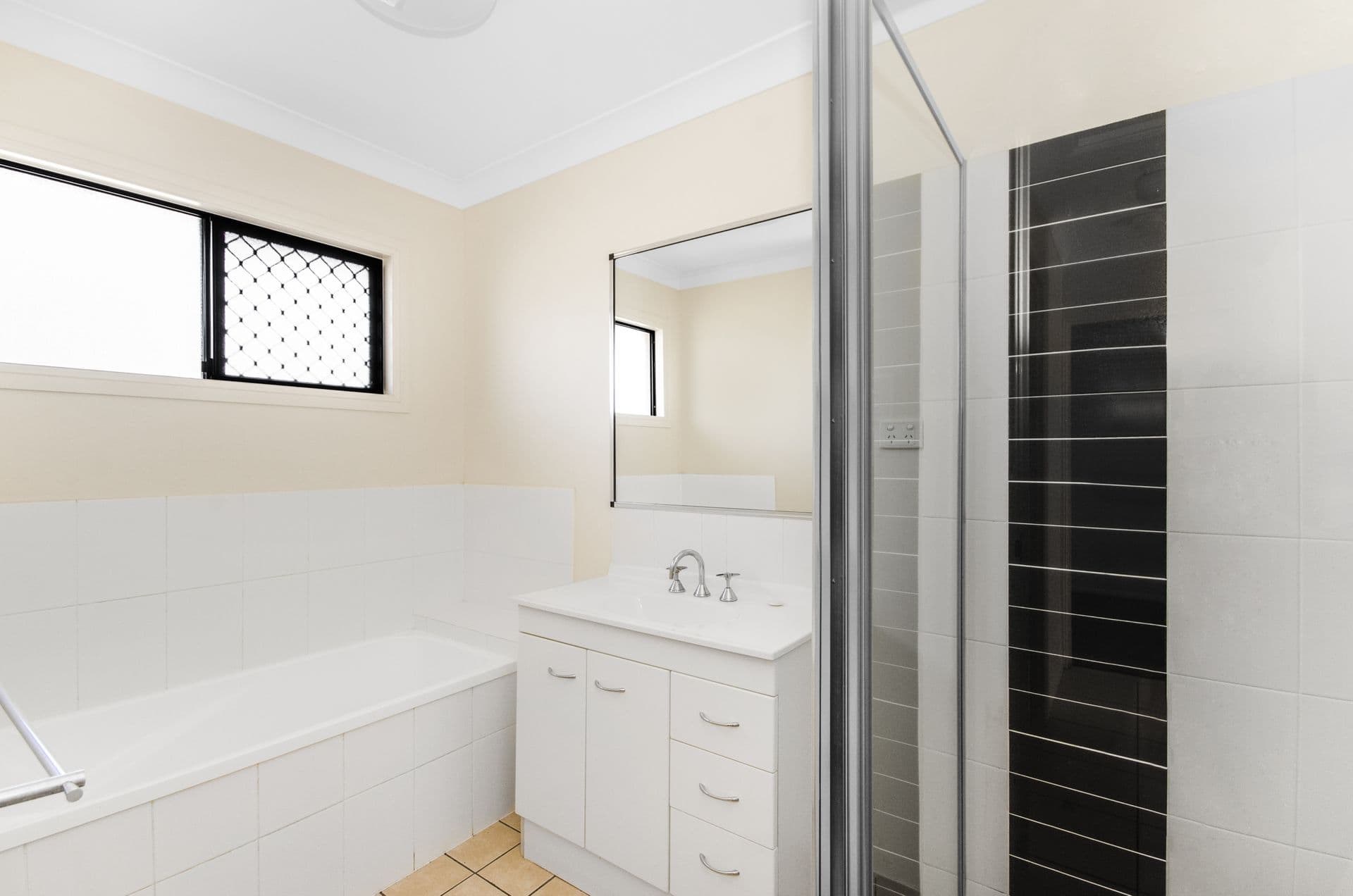 74 Beau Park Drive, Burdell, QLD, 4818, Burdell - Thumbnail 4