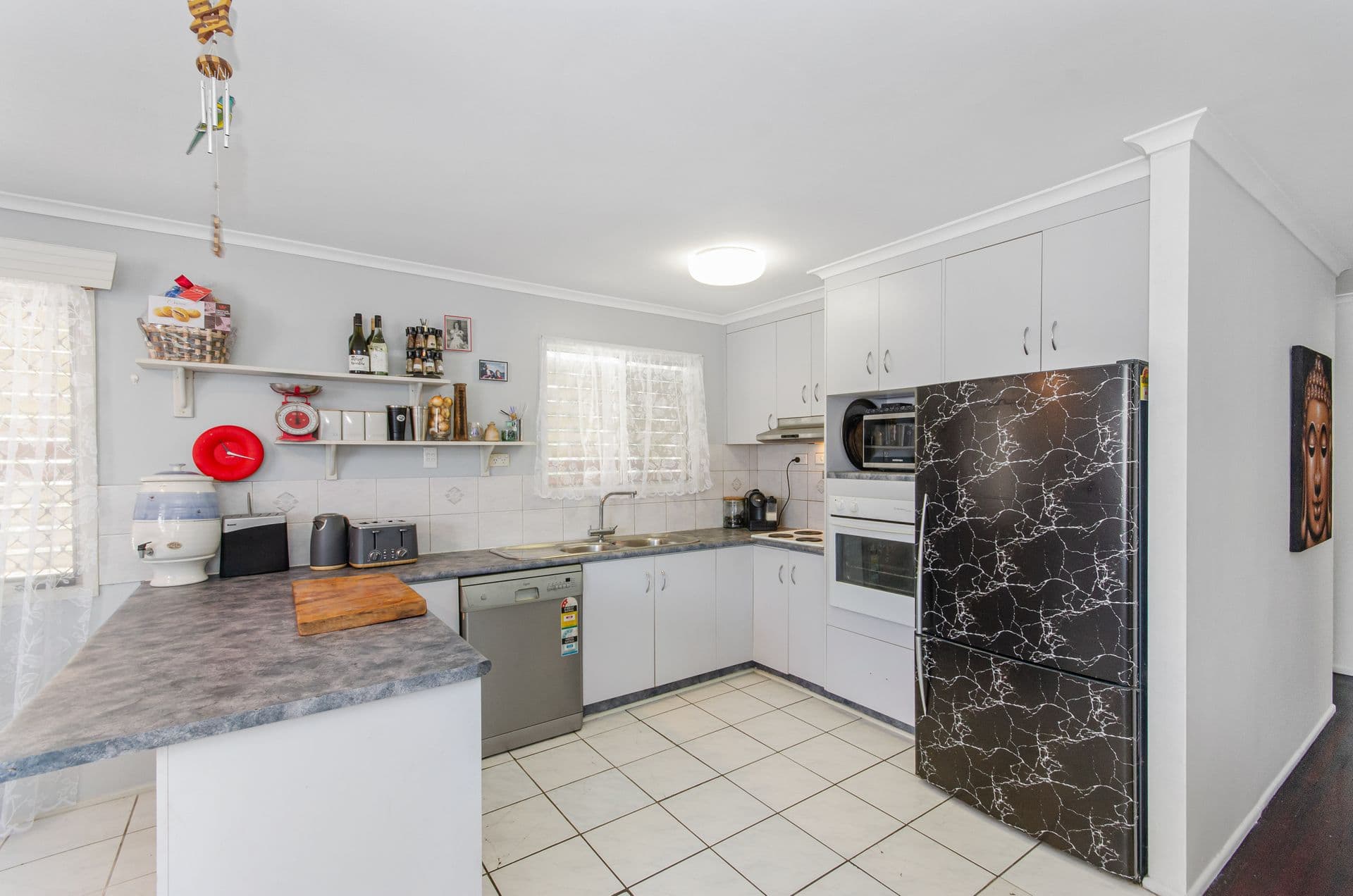 37 Davies Street, Mount Louisa, QLD, 4814, Mount Louisa - Thumbnail 6