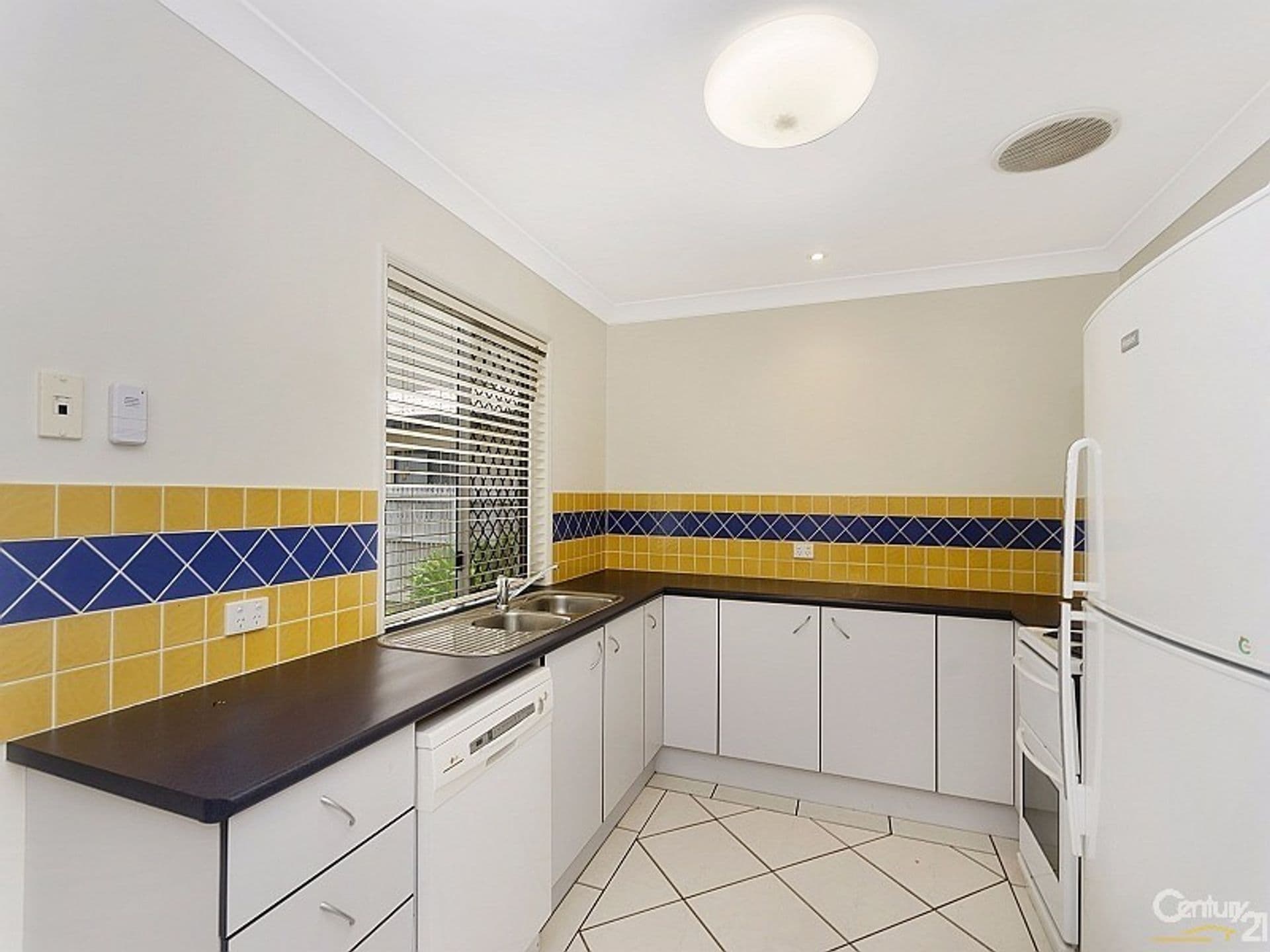 9 Michelia Close, Kirwan, QLD, 4817, Kirwan - Thumbnail 2