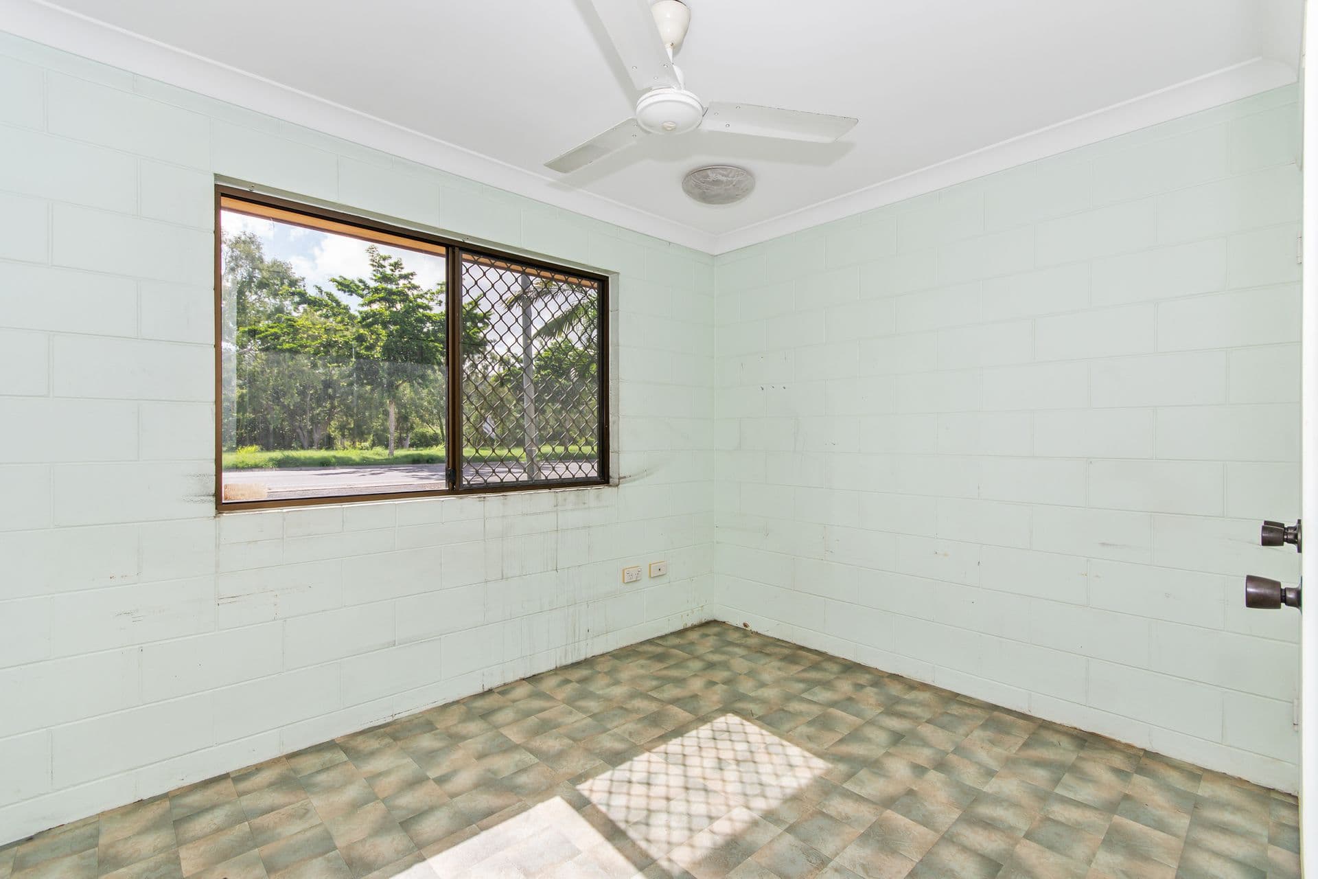 957 Riverway Drive, Condon, QLD, 4815, Condon - Thumbnail 5