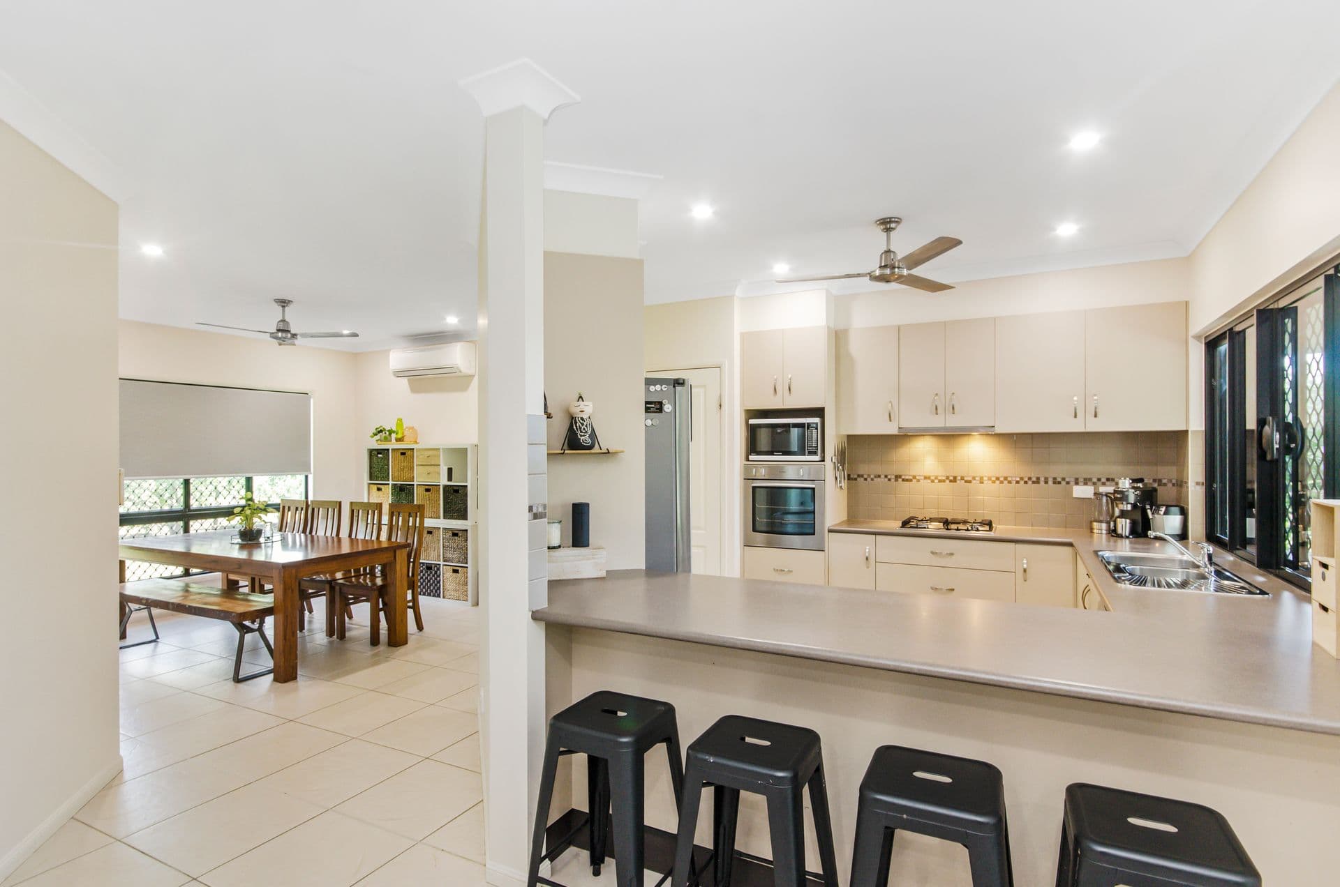 7 Greengum Court, Black River, QLD, 4818, Black River - Thumbnail 2