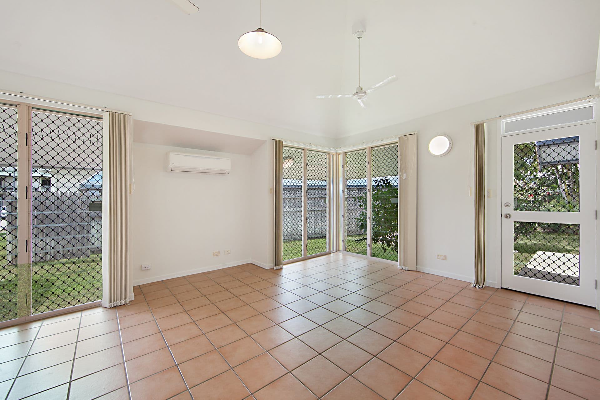 17 Glebe Place, Kirwan, QLD, 4817, Kirwan - Thumbnail 4