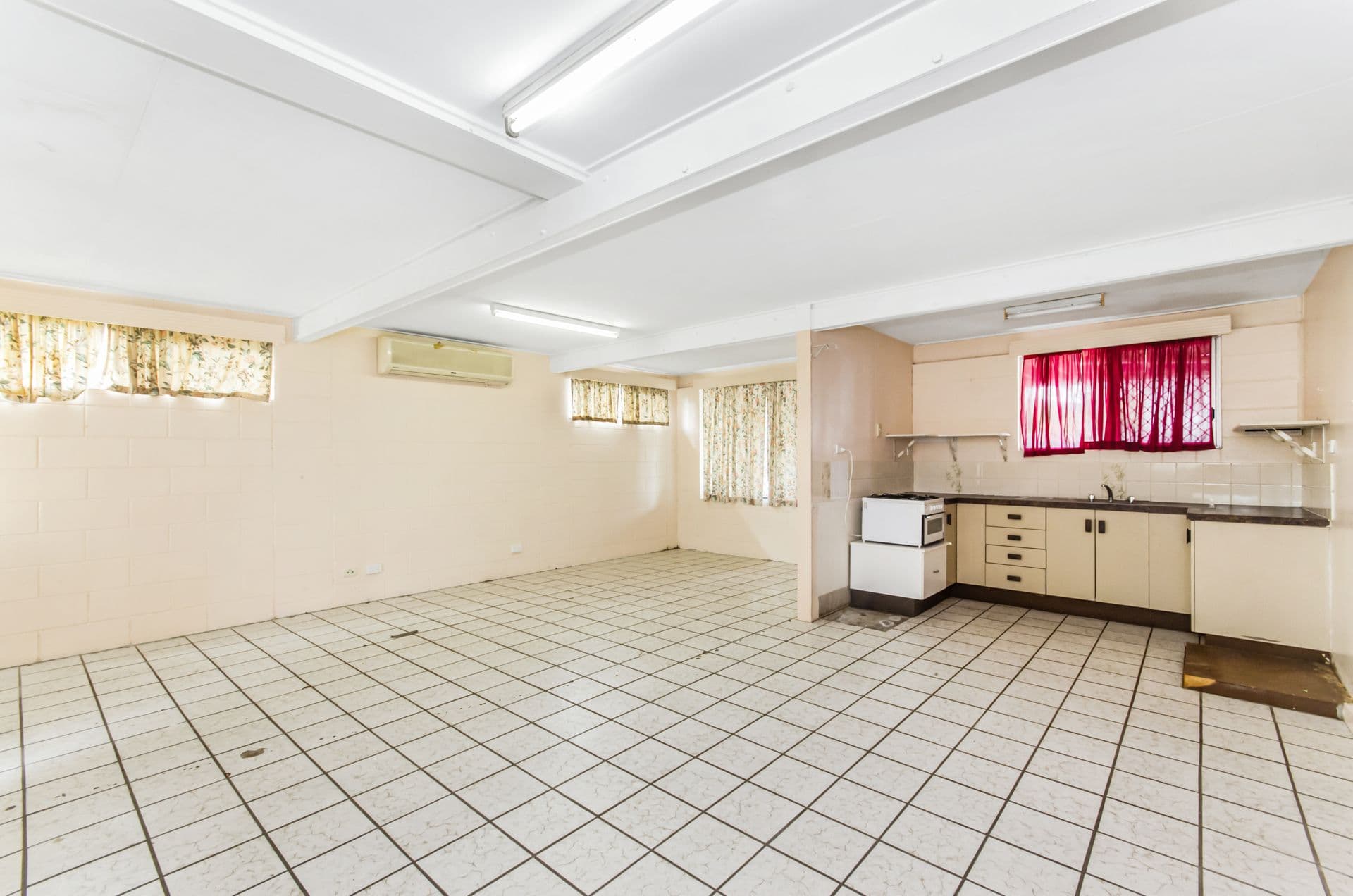 16 Ives Street, Kirwan, QLD, 4817, Kirwan - Thumbnail 6