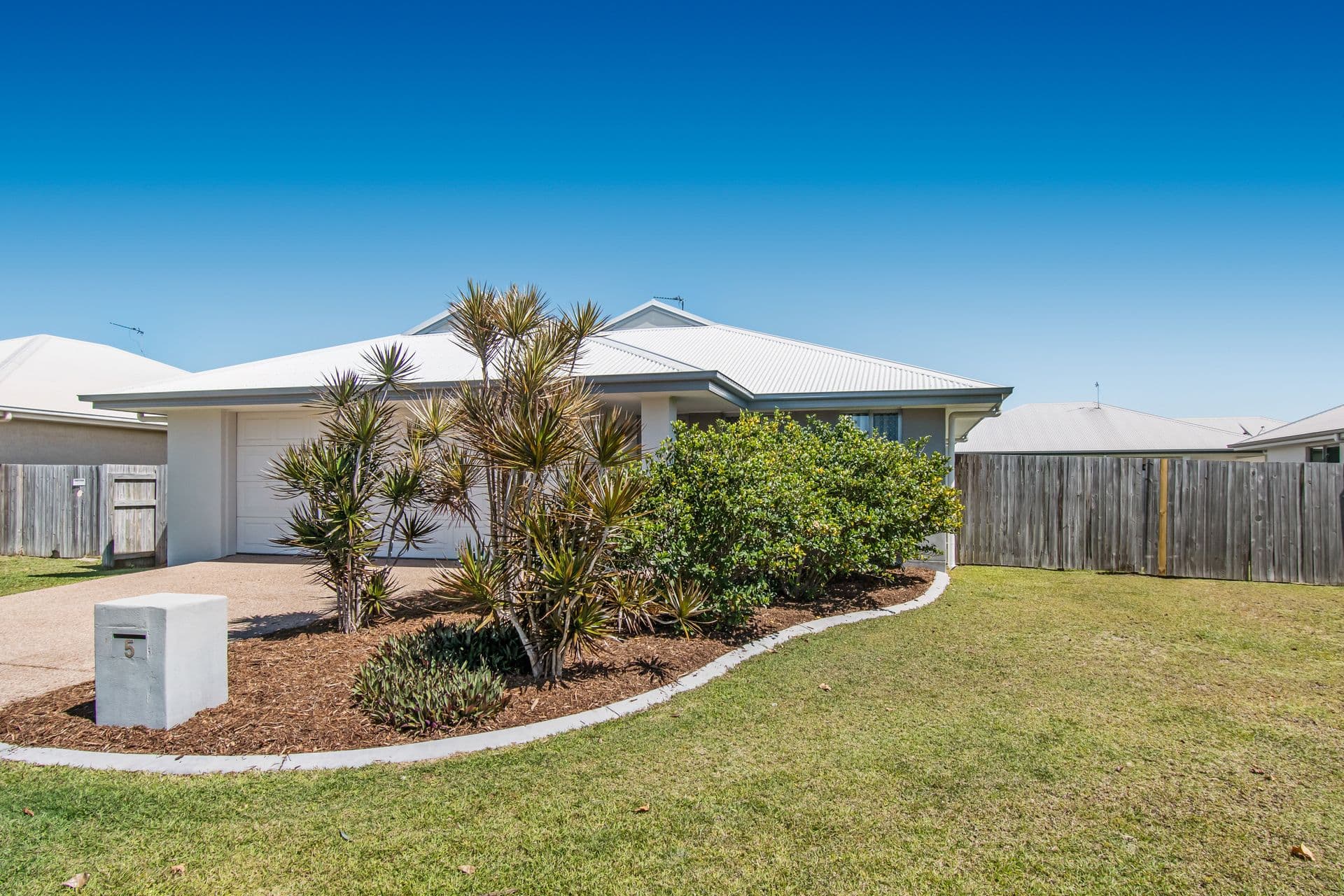 5 Whitehaven Way, Mount Low, QLD, 4818, Mount Low - Image 1