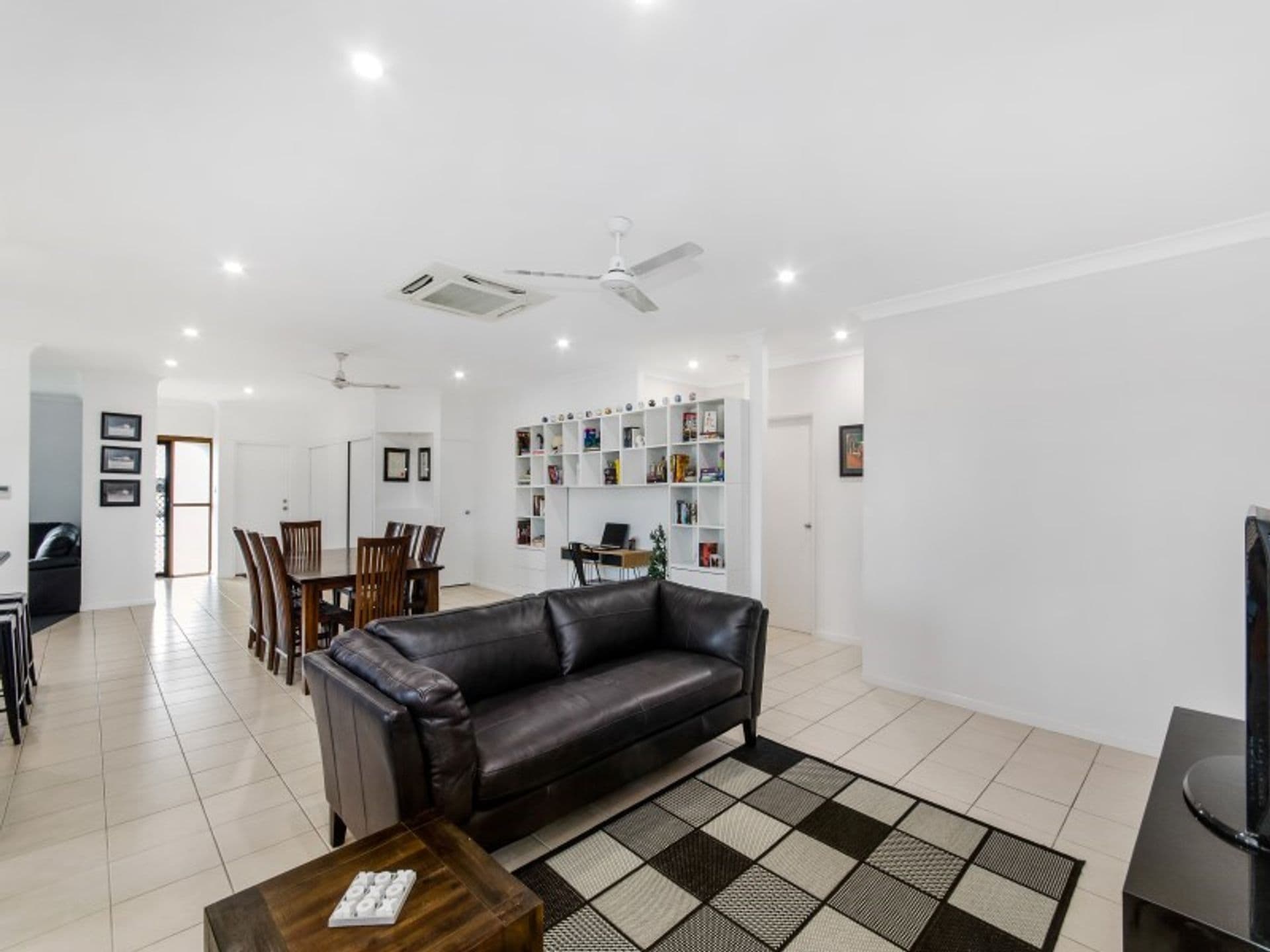 1 Adrian Rise, Mount Louisa, QLD, 4814, Mount Louisa - Thumbnail 6