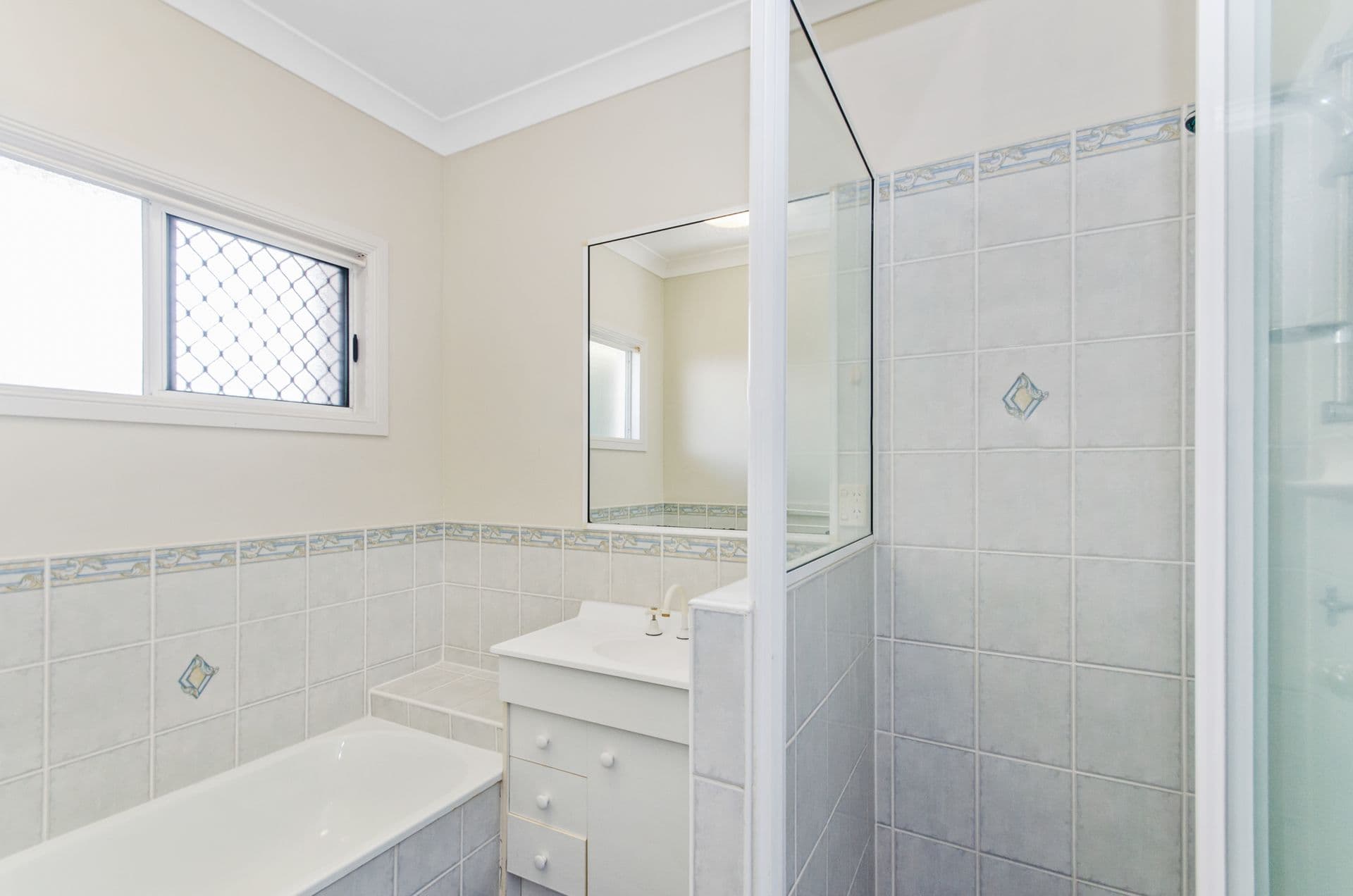 10 Alpina Place, Kirwan, QLD, 4817, Kirwan - Thumbnail 7