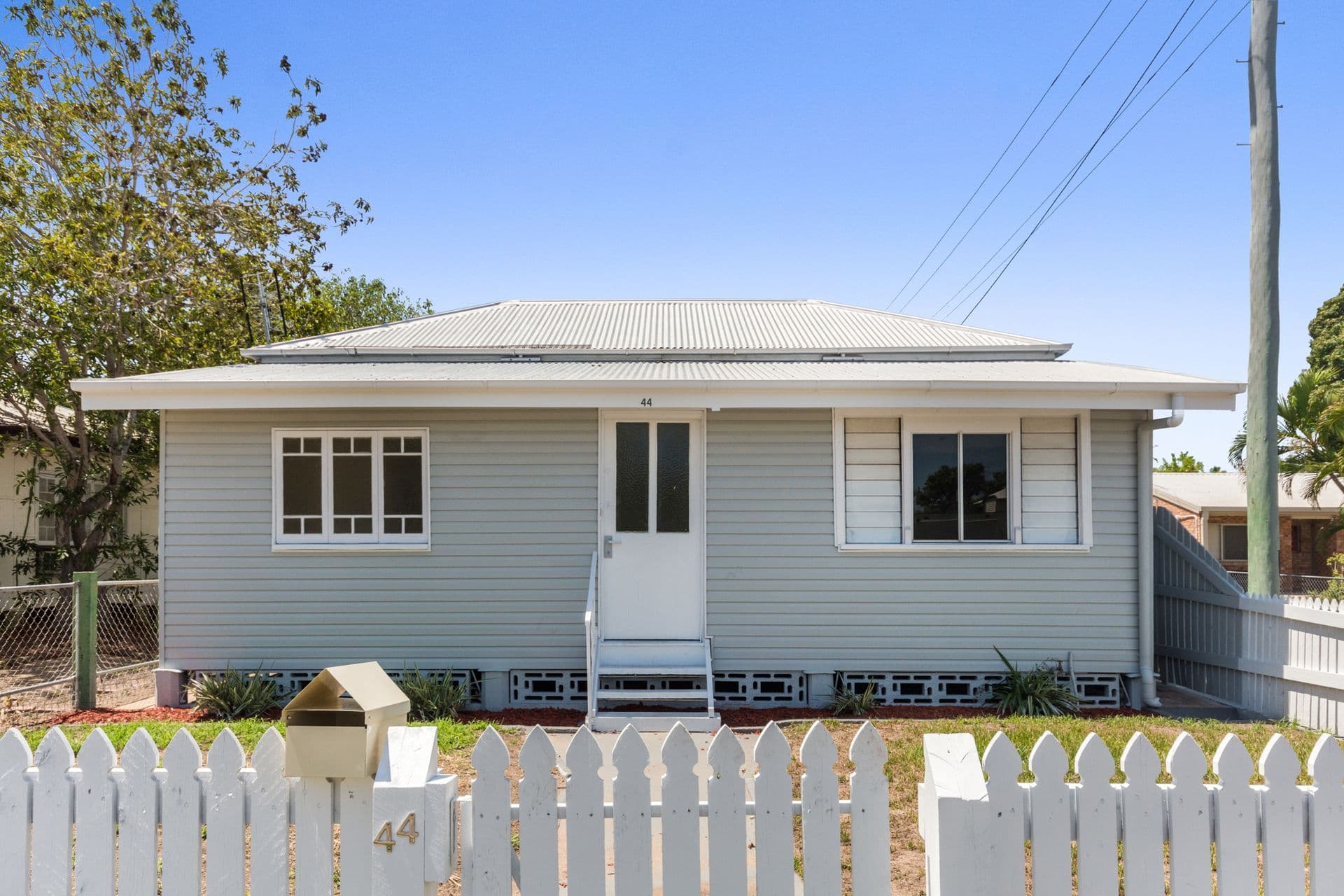 44 Bayswater Road, Hyde Park, QLD, 4812, Hyde Park - Image 1