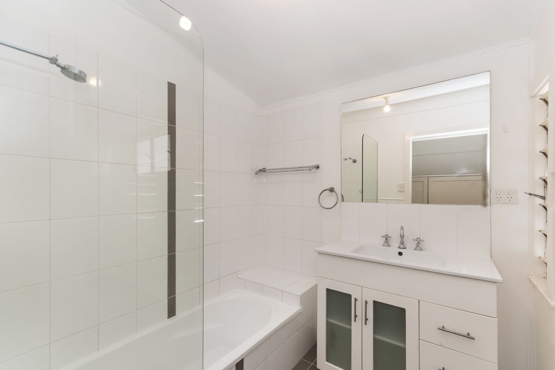 44 Bayswater Road, Hyde Park, QLD, 4812, Hyde Park - Thumbnail 6