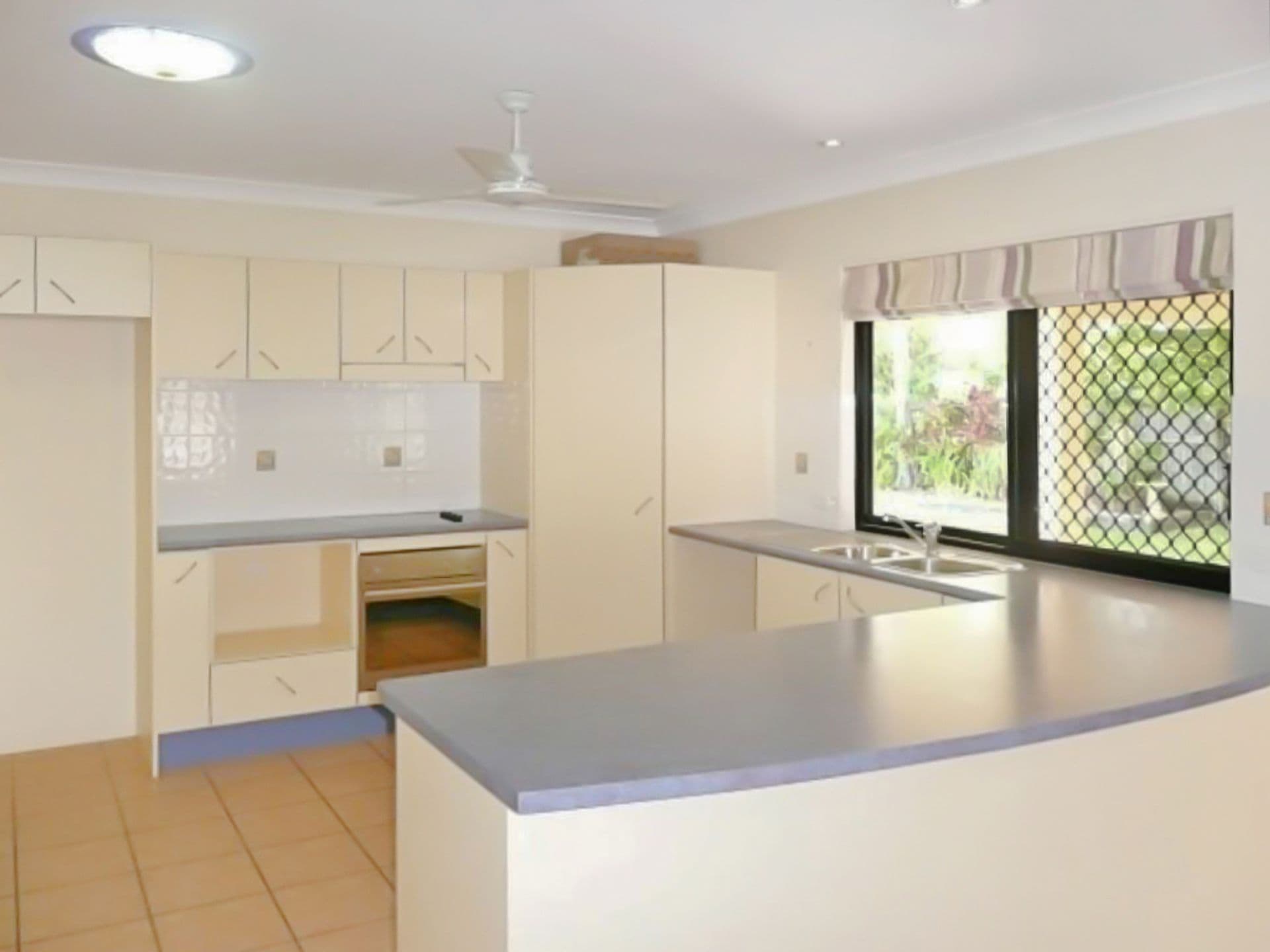 6 Monaro Circuit, Mount Louisa, QLD, 4814, Mount Louisa - Thumbnail 3