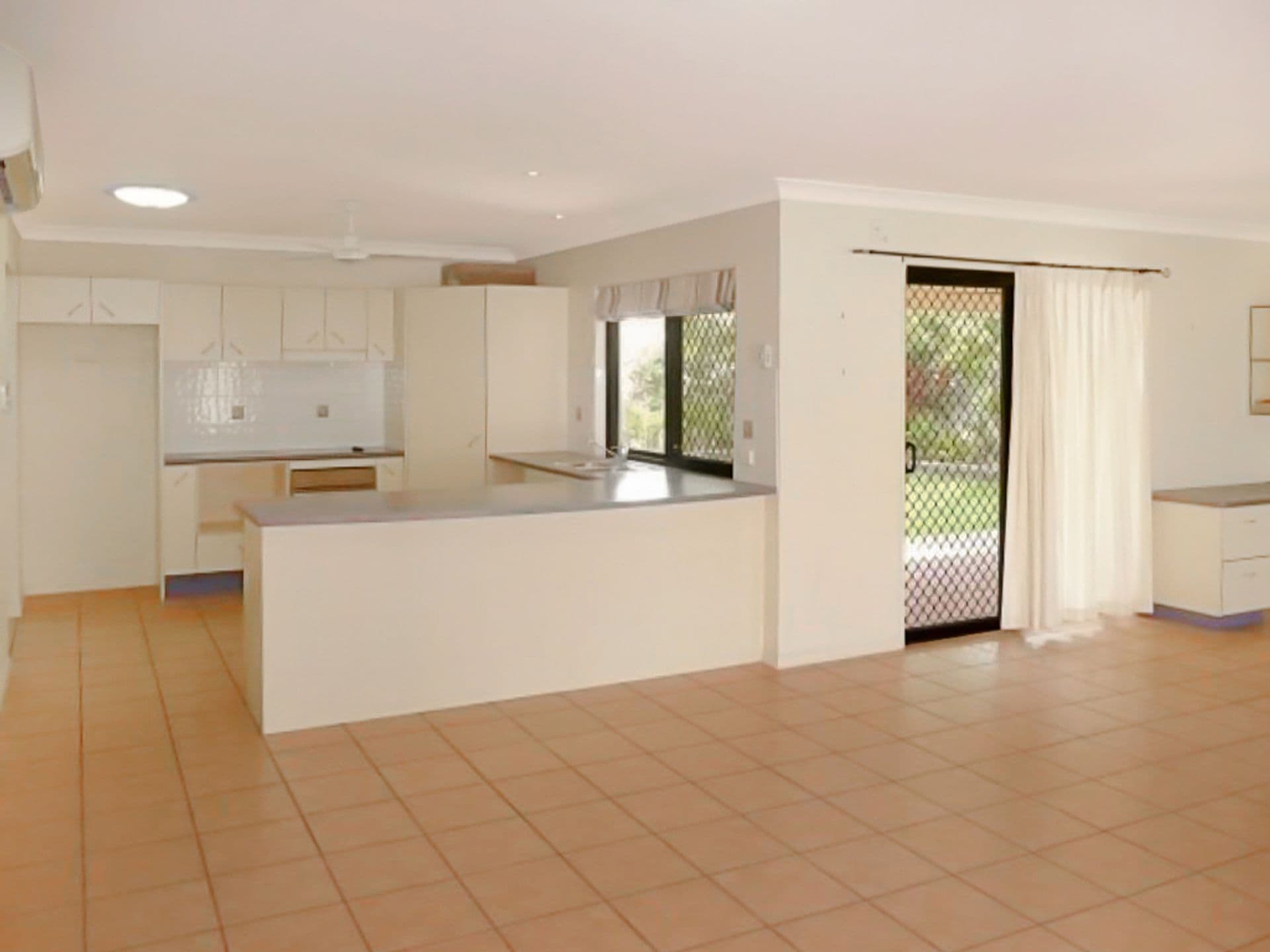 6 Monaro Circuit, Mount Louisa, QLD, 4814, Mount Louisa - Thumbnail 5