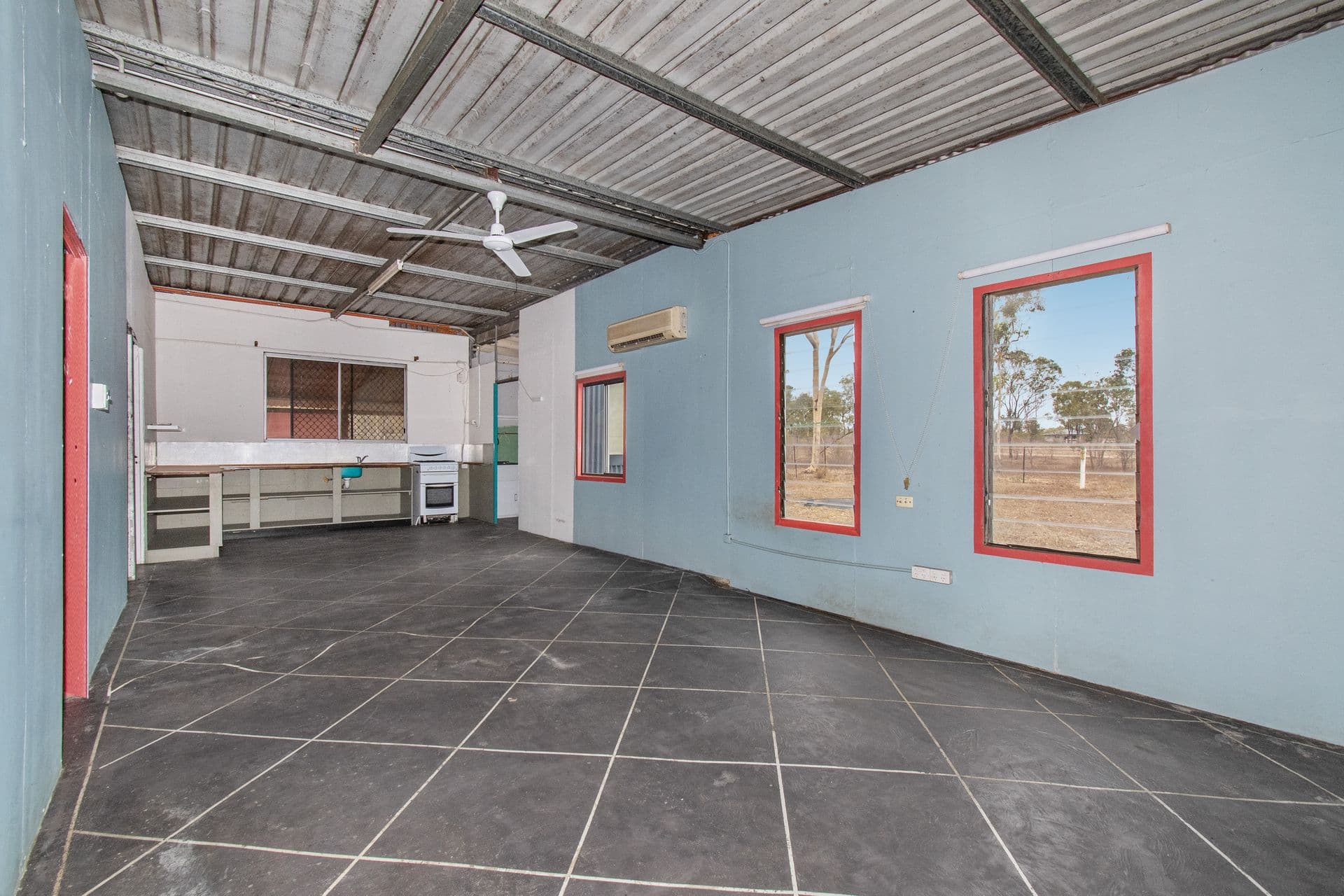 22 Skydiver Road, Woodstock, QLD, 4816, Woodstock - Thumbnail 2