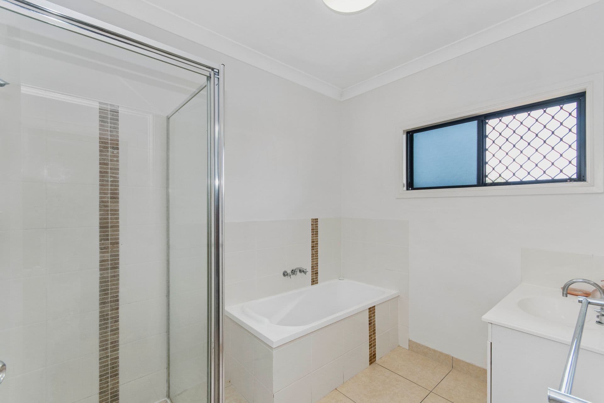 32 Keeper Court, Mount Louisa, QLD, 4814, Mount Louisa - Thumbnail 6