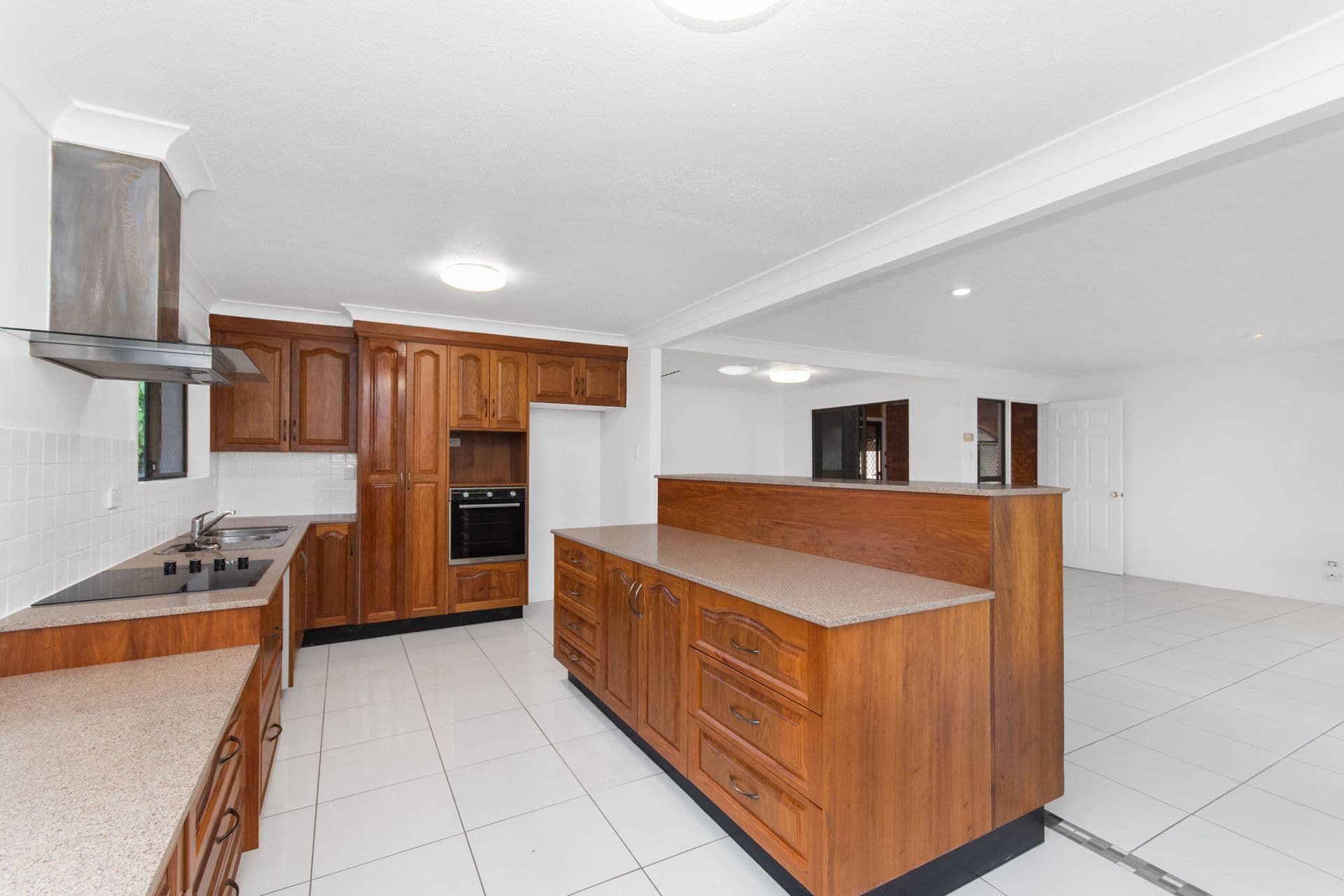 3 Garden Grove Crescent, Kirwan, QLD, 4817, Kirwan - Thumbnail 2