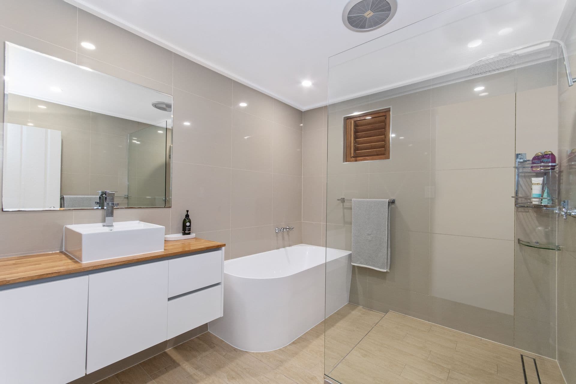 4 Macfarlane Street, Wulguru, QLD, 4811, Wulguru - Thumbnail 7