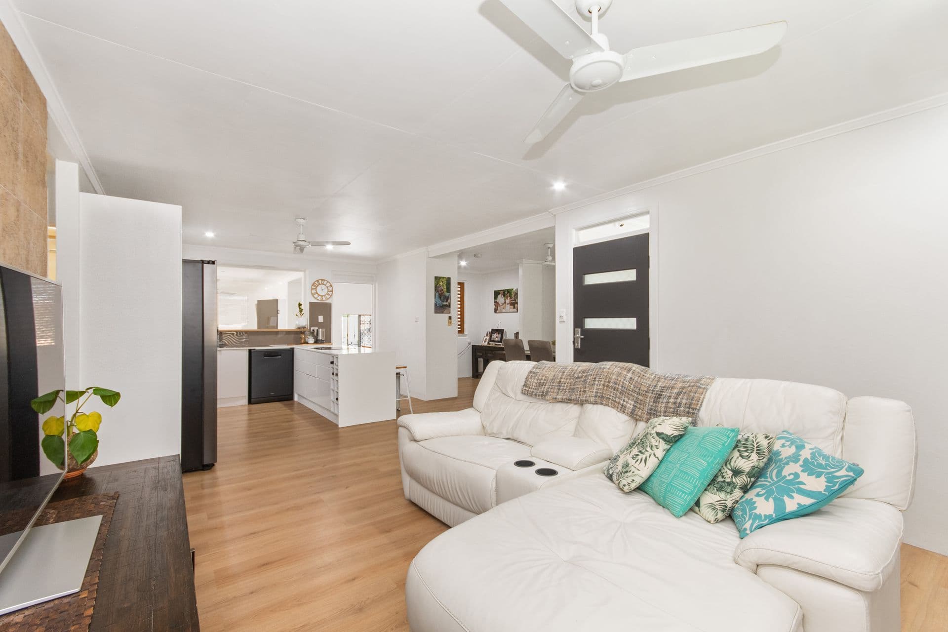 4 Macfarlane Street, Wulguru, QLD, 4811, Wulguru - Thumbnail 3