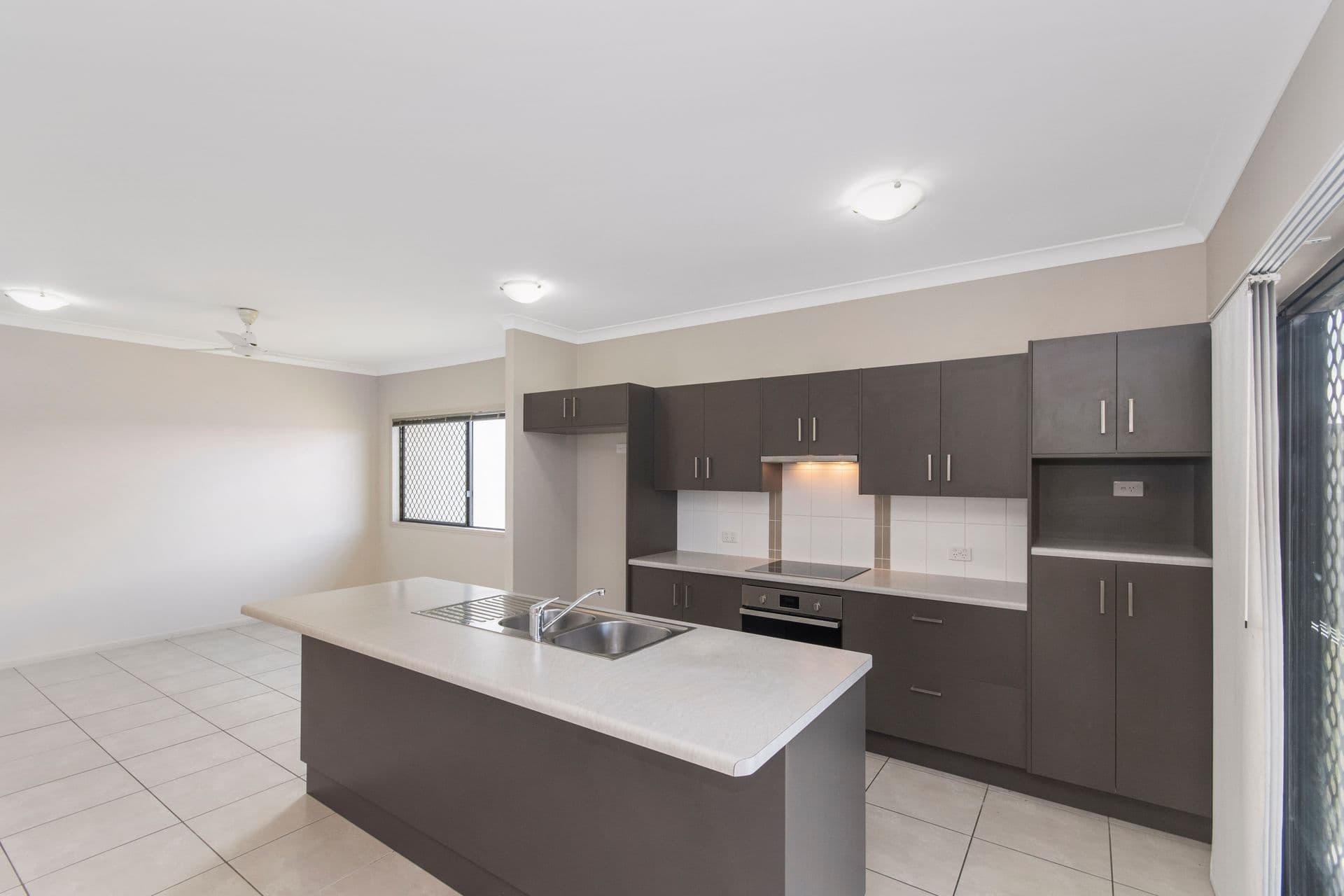 23 Cherwell Avenue, Bohle Plains, QLD, 4817, Bohle Plains - Thumbnail 2
