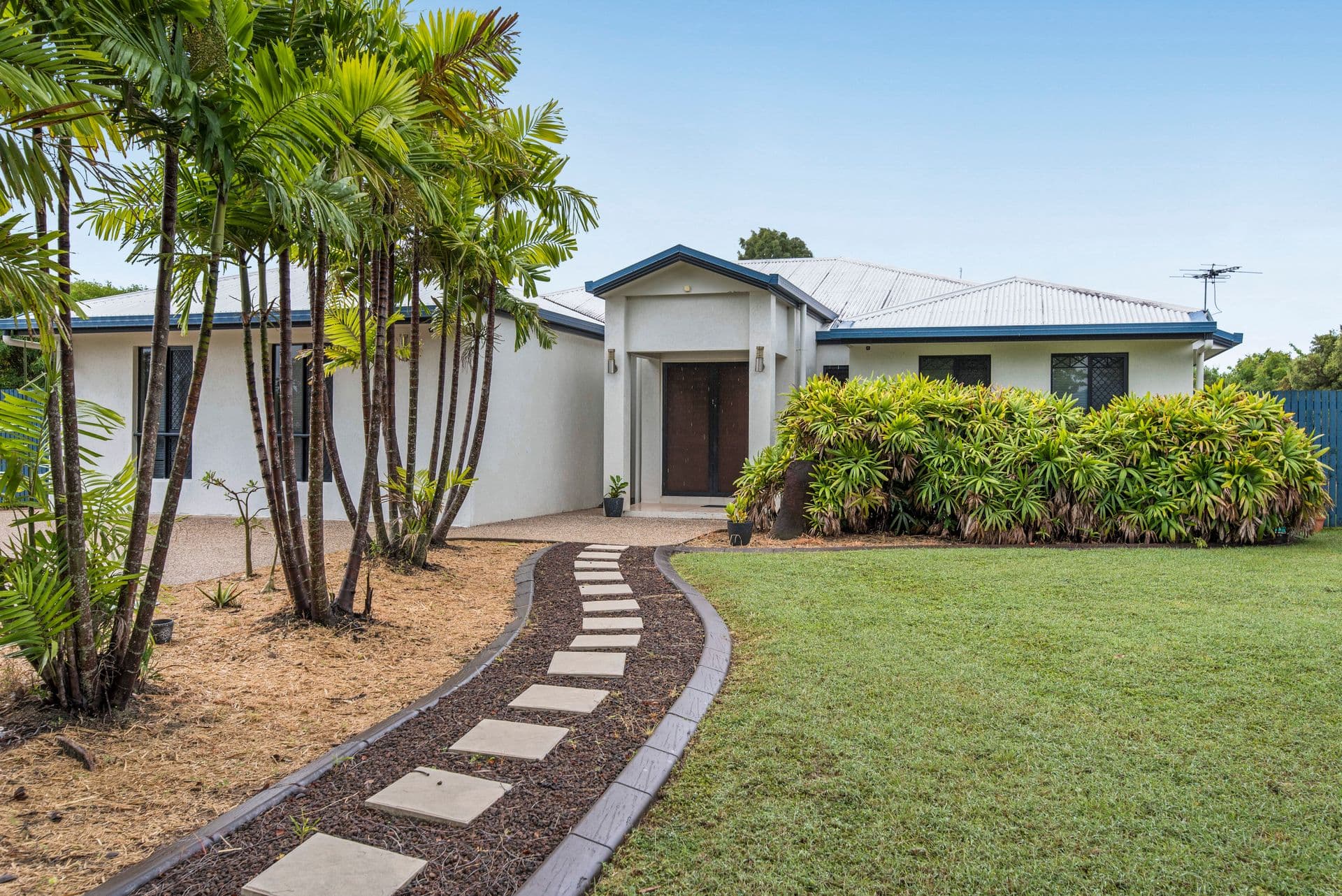 12 Shoalmarra Drive, Mount Low, QLD, 4818, Mount Low - Thumbnail 2