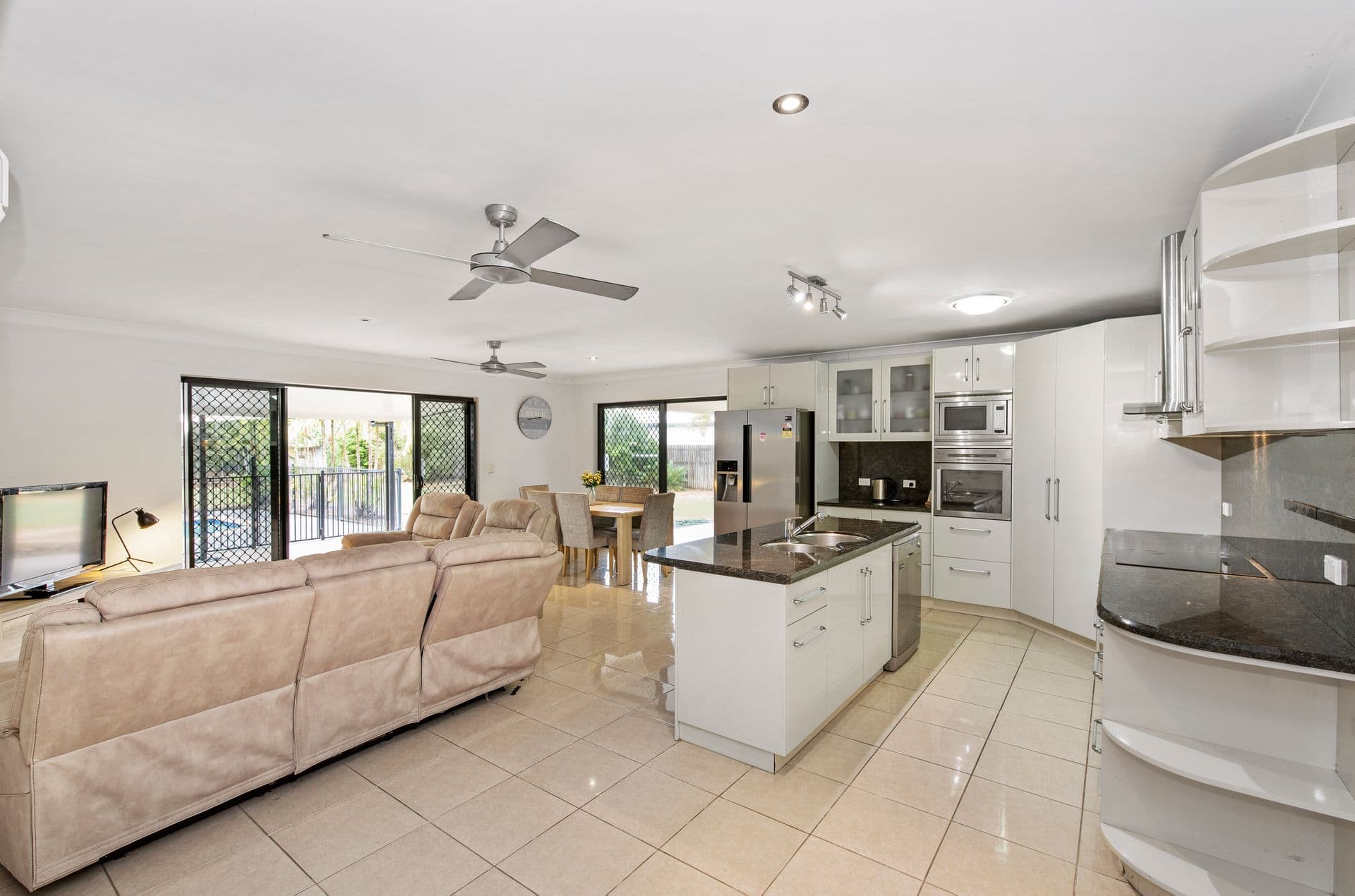 12 Shoalmarra Drive, Mount Low, QLD, 4818, Mount Low - Thumbnail 3