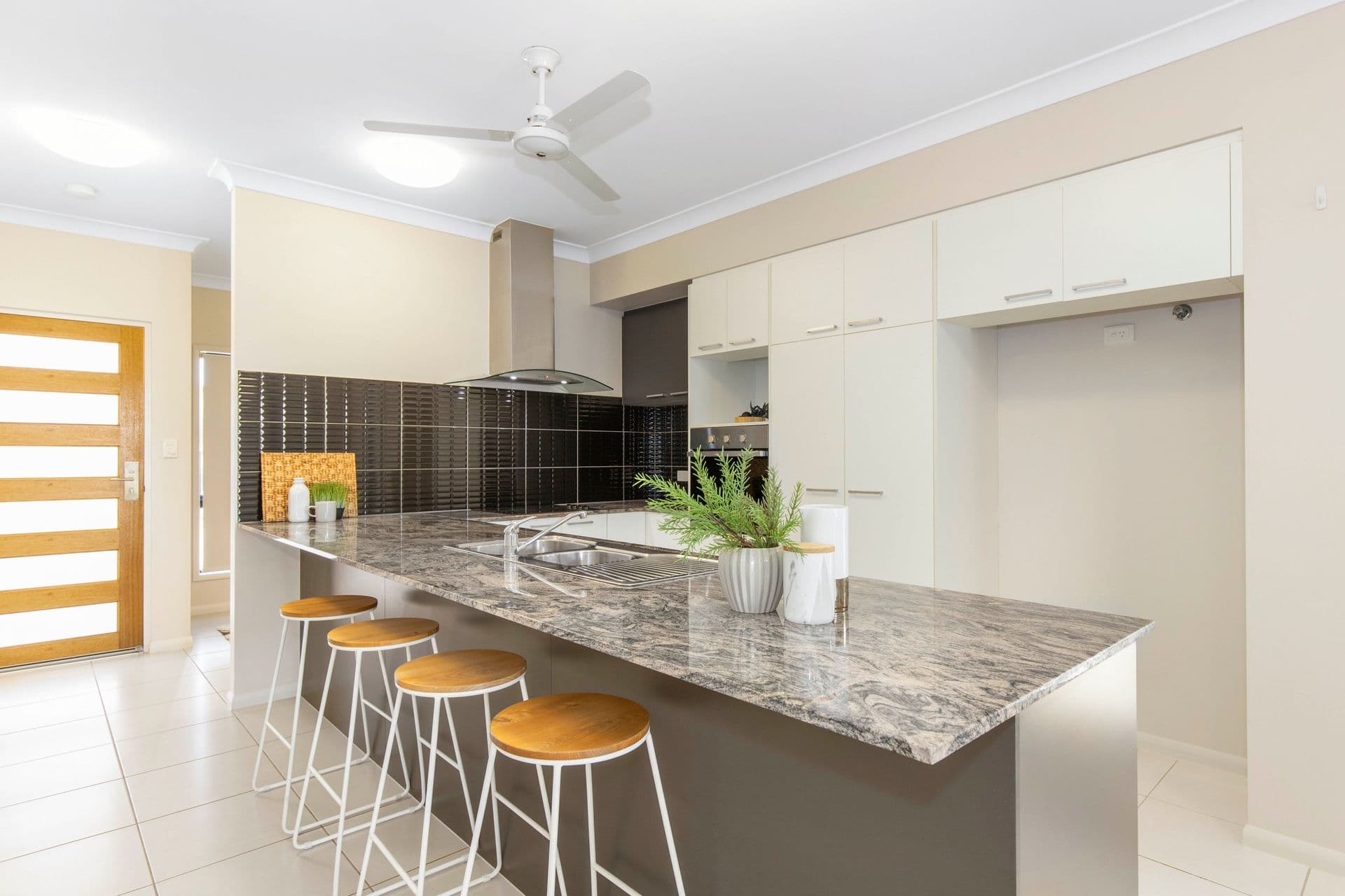 37 Madonis Way, Burdell, QLD, 4818, Burdell - Thumbnail 2