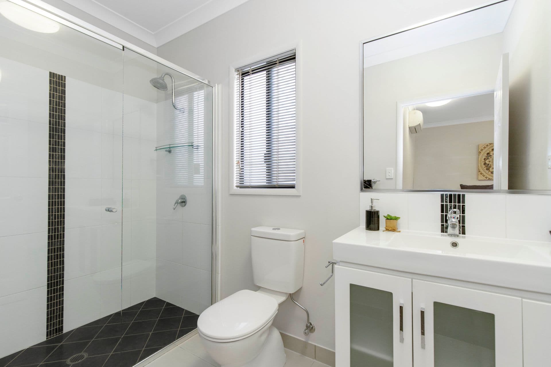 37 Madonis Way, Burdell, QLD, 4818, Burdell - Thumbnail 6