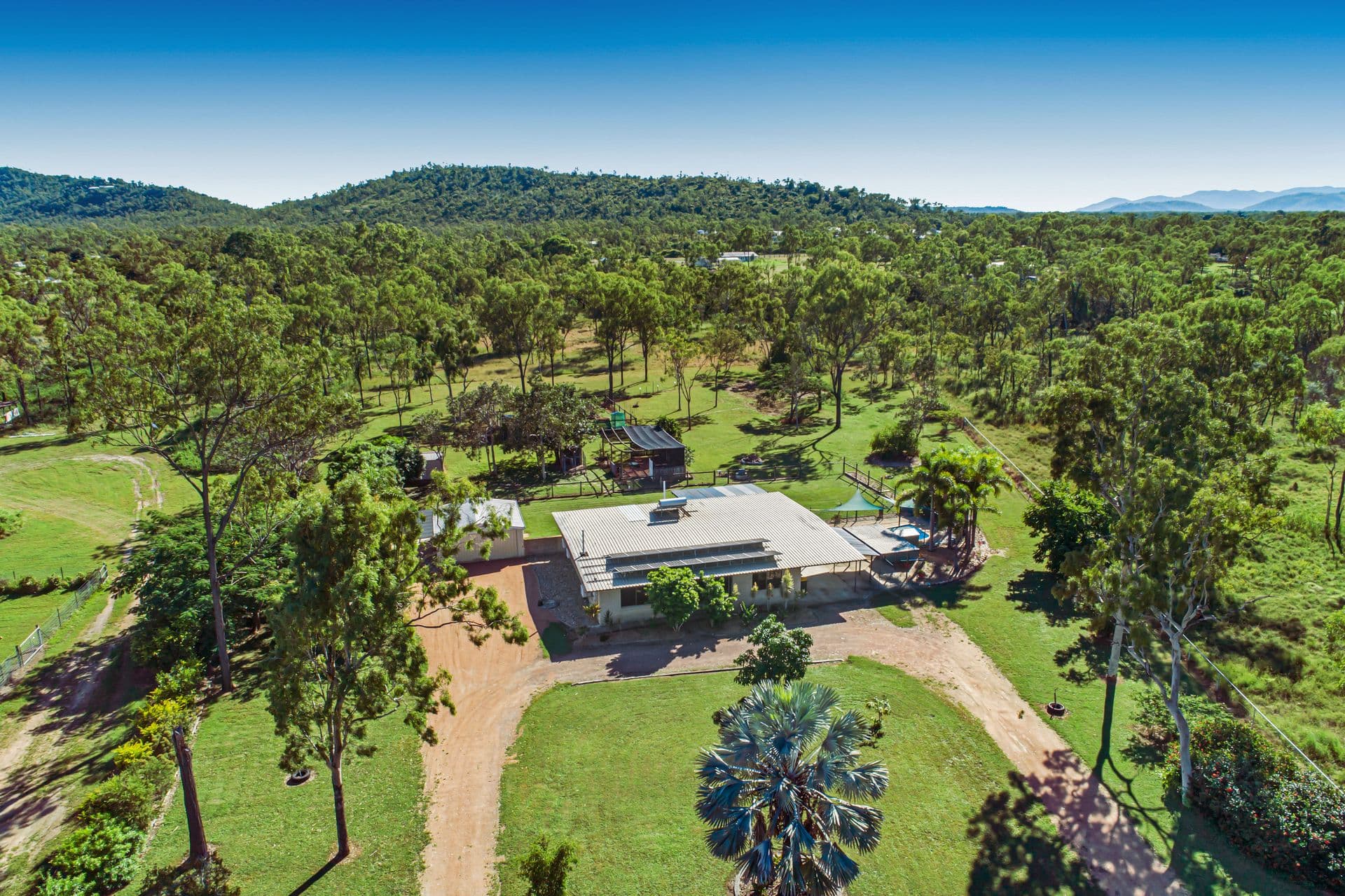 17 Annaville Road, Jensen, QLD, 4818, Jensen - Thumbnail 2