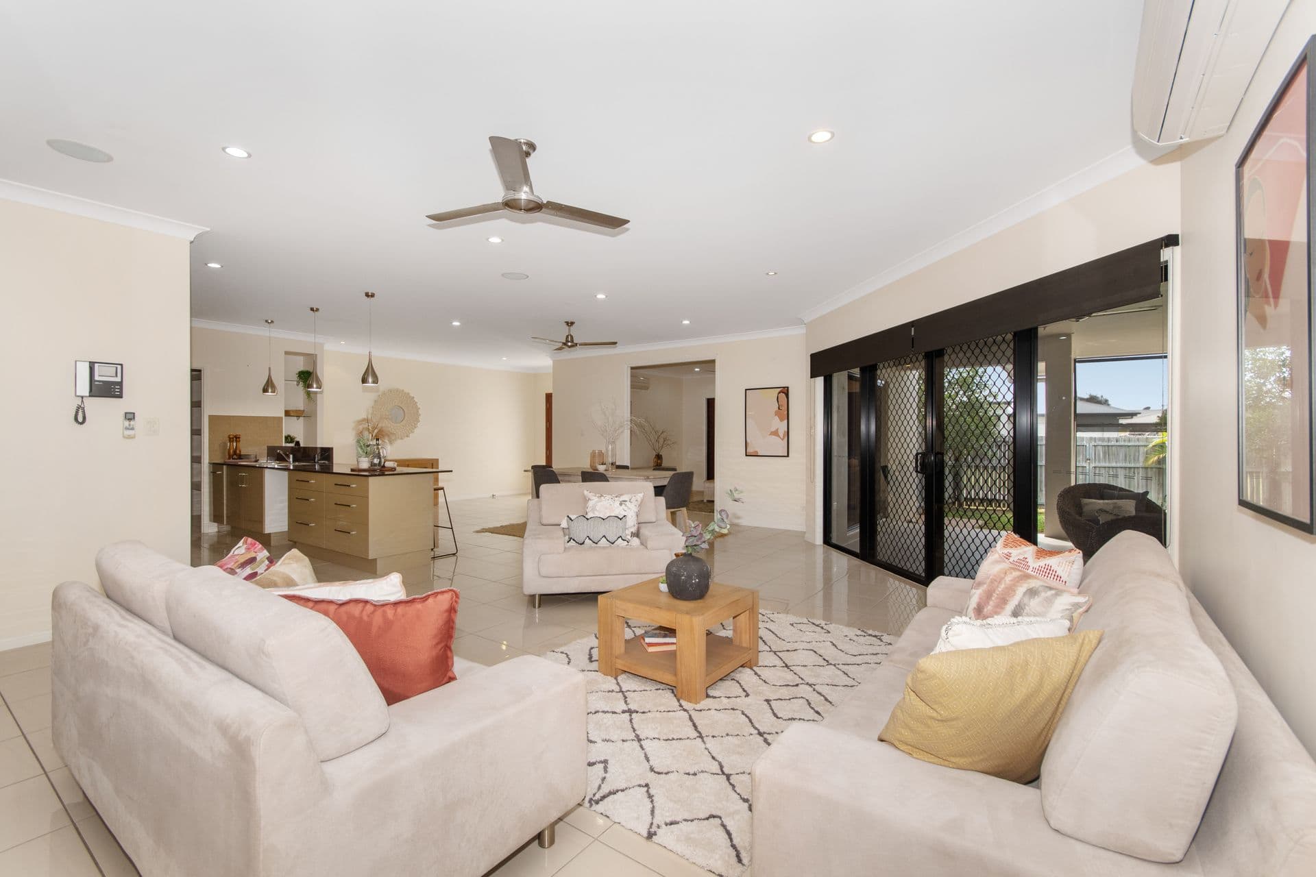 2 Lolworth Lane, Bohle Plains, QLD, 4817, Bohle Plains - Thumbnail 3