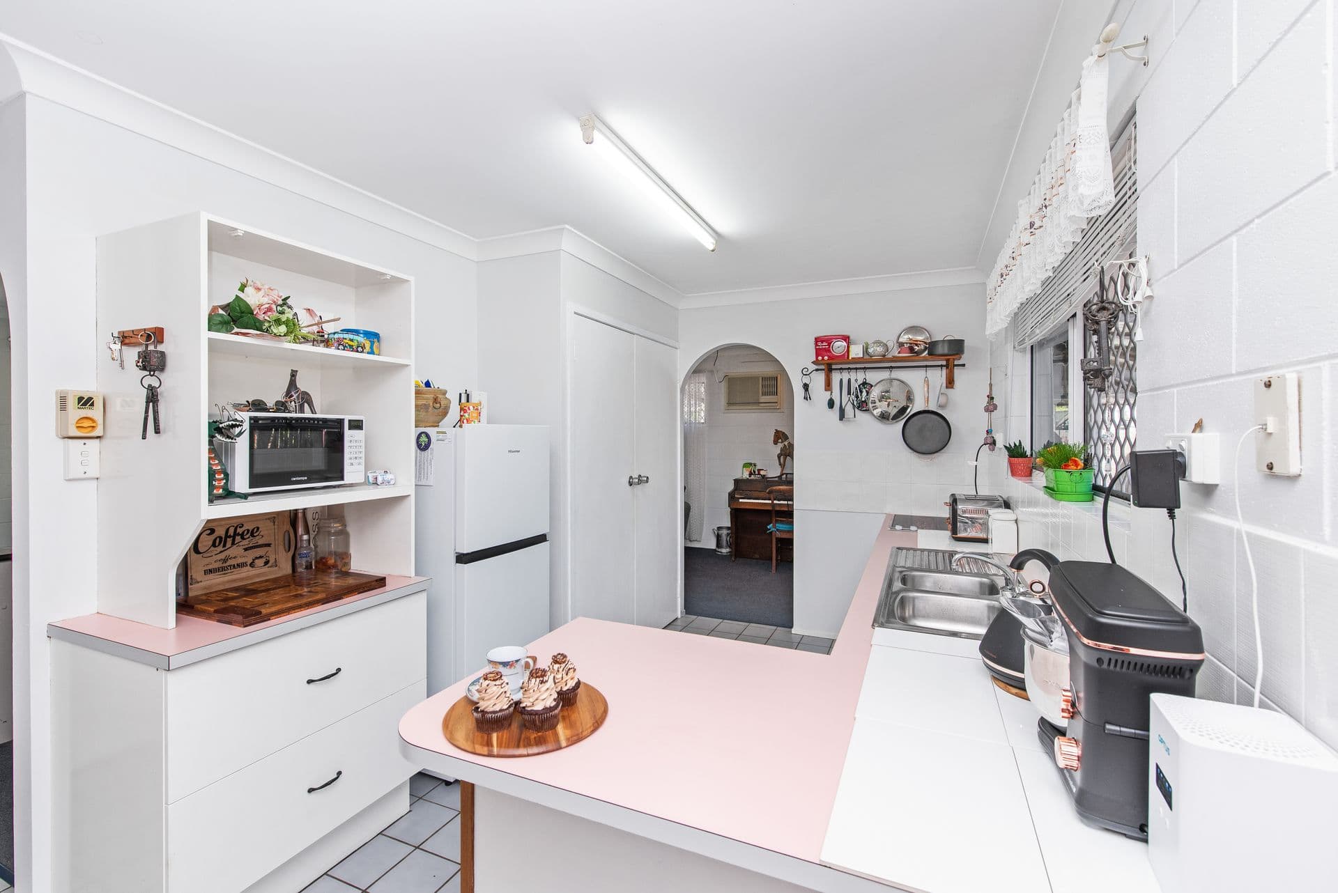 18 Pompeii Street, Kelso, QLD, 4815, Kelso - Thumbnail 4
